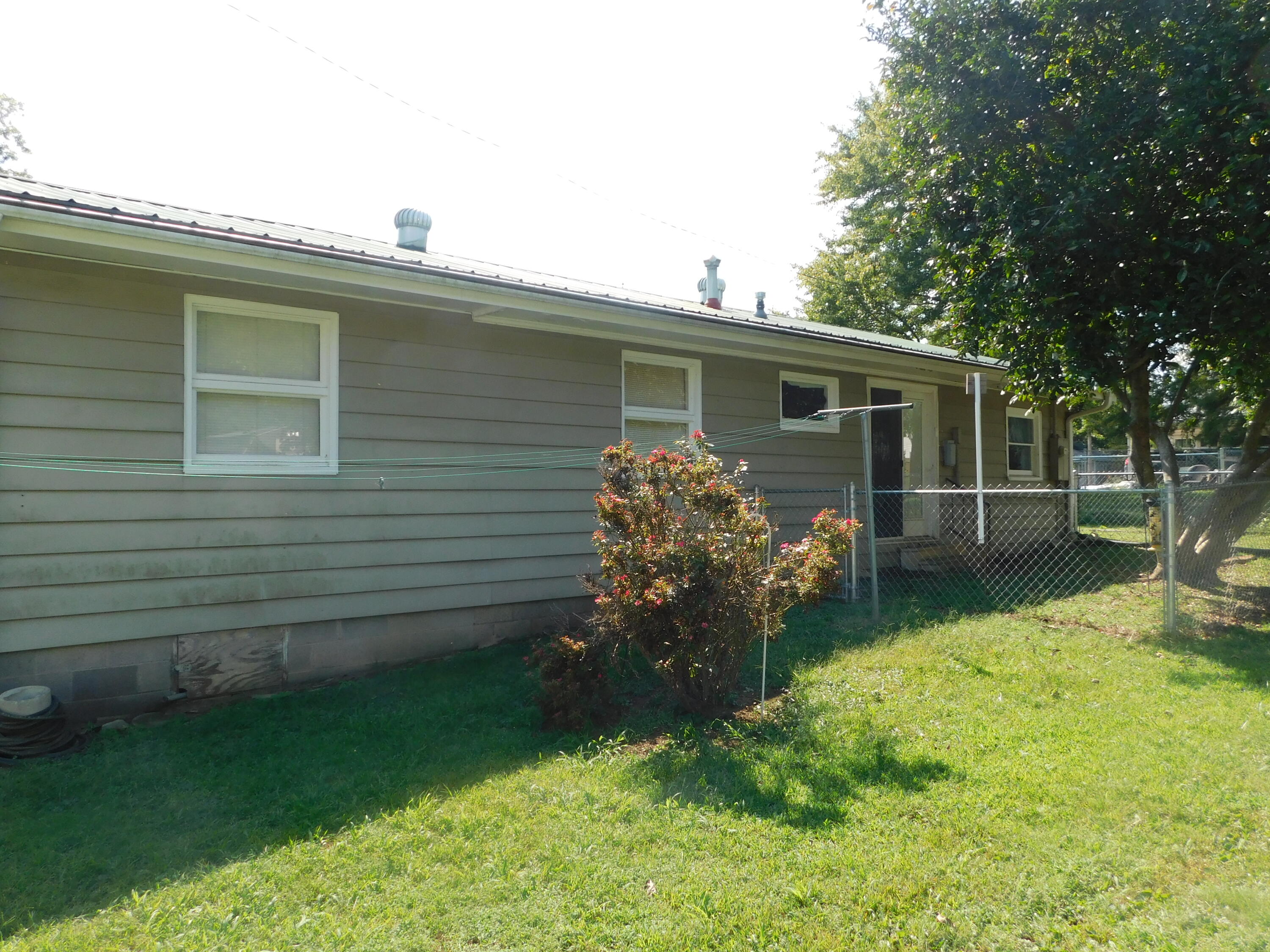 401 Nichols Street Property Photo 5