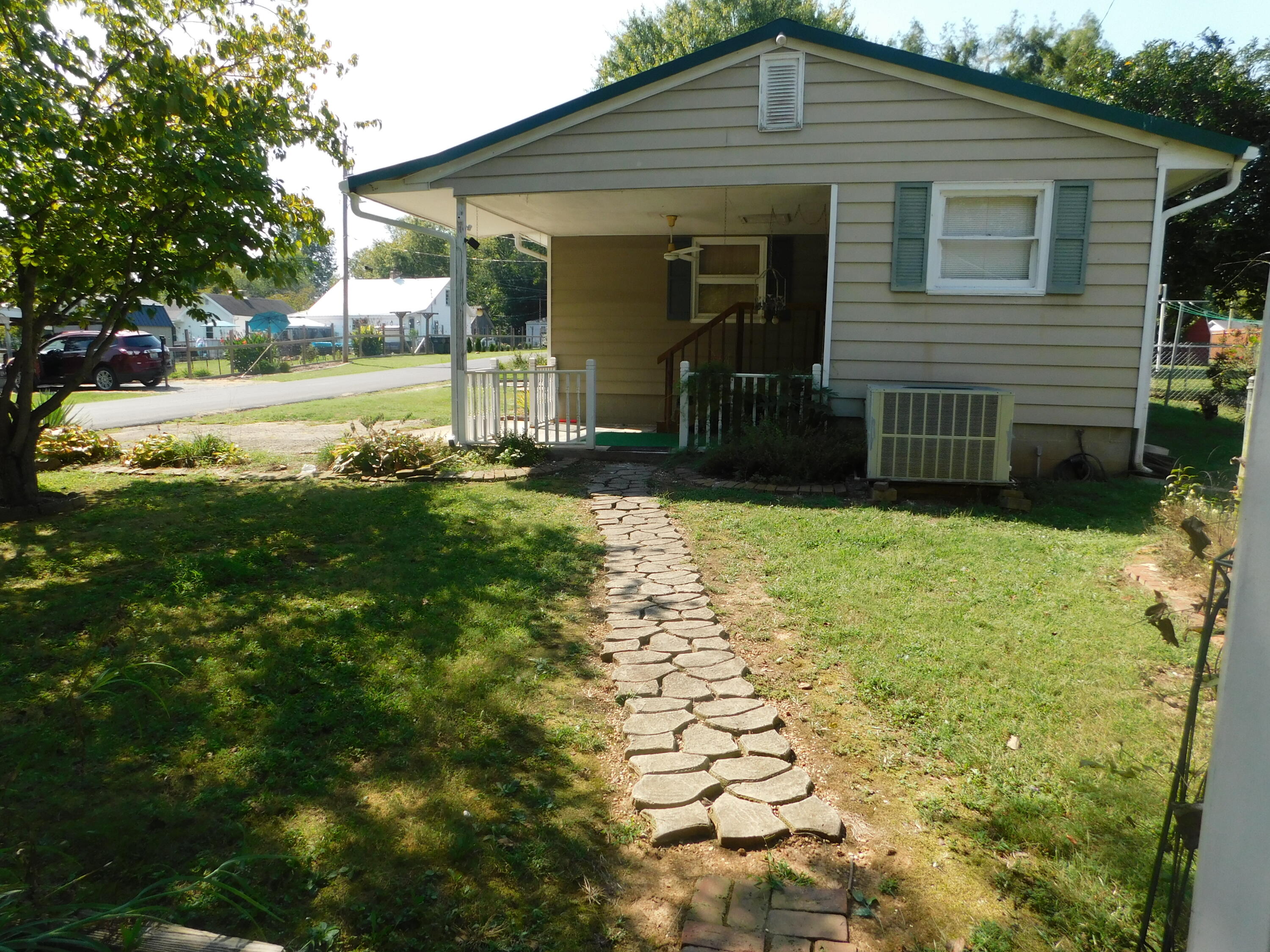 401 Nichols Street Property Photo 8