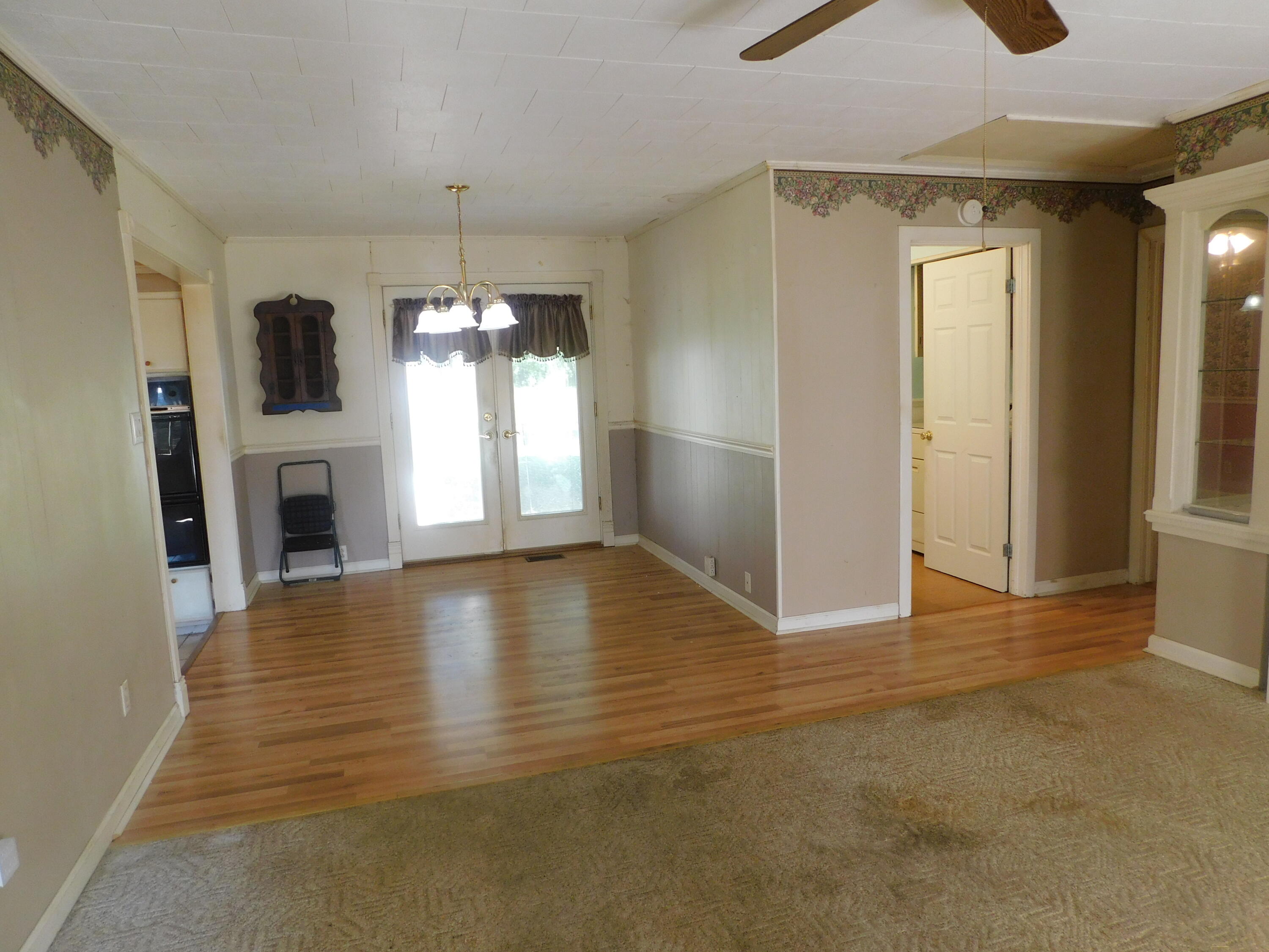 401 Nichols Street Property Photo 11