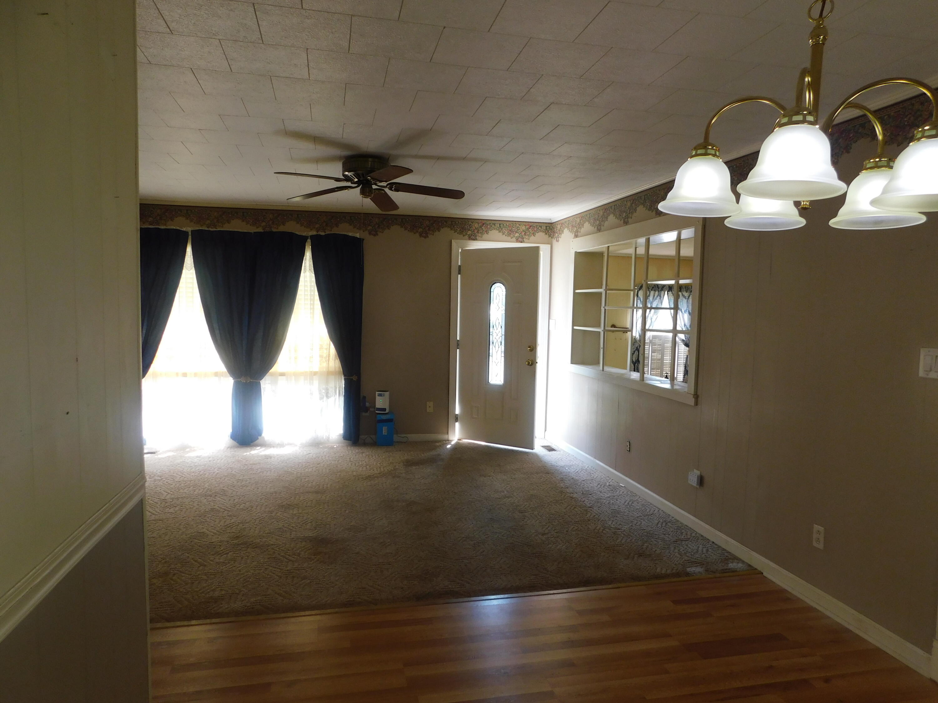 401 Nichols Street Property Photo 13