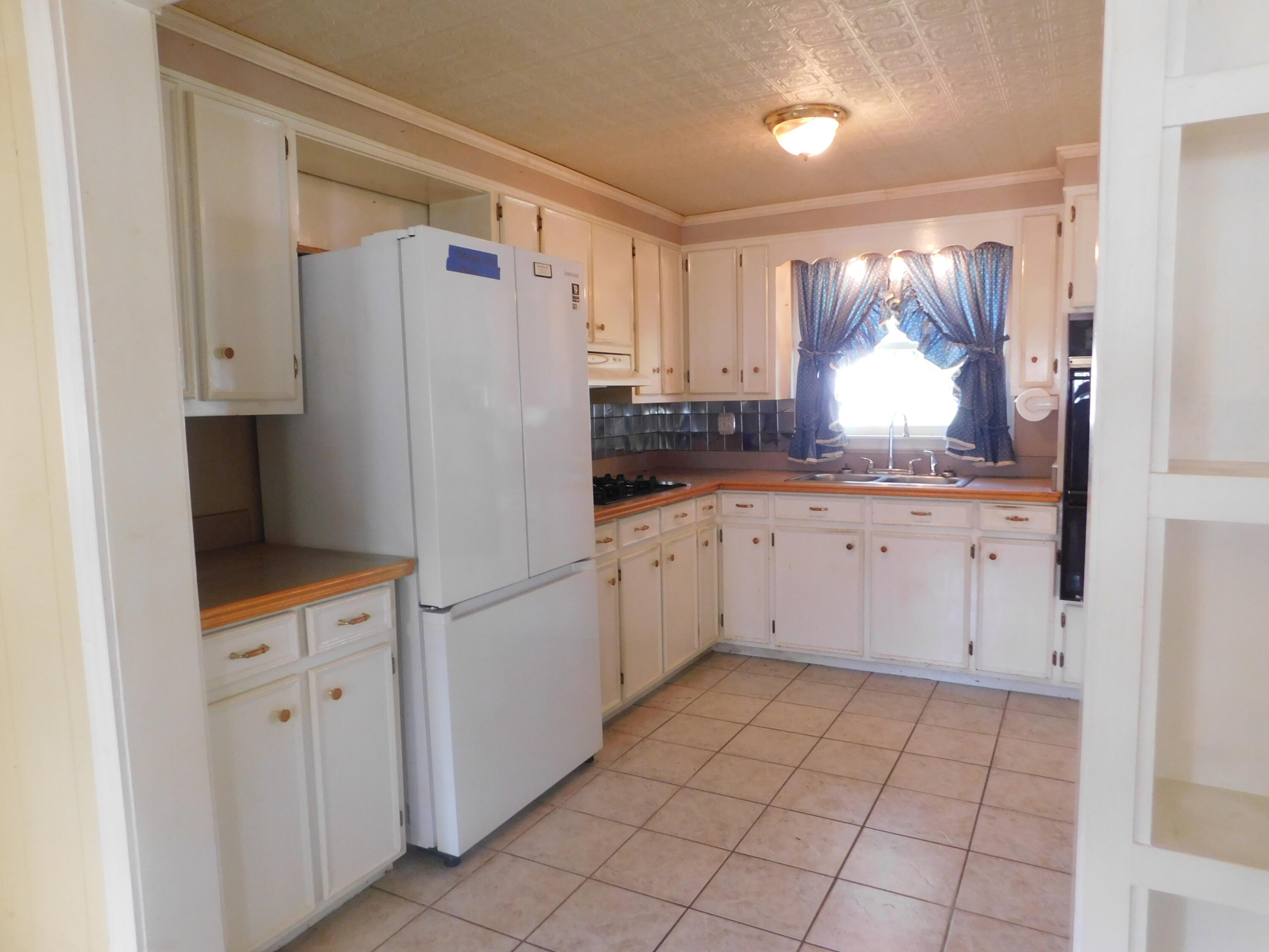 401 Nichols Street Property Photo 18