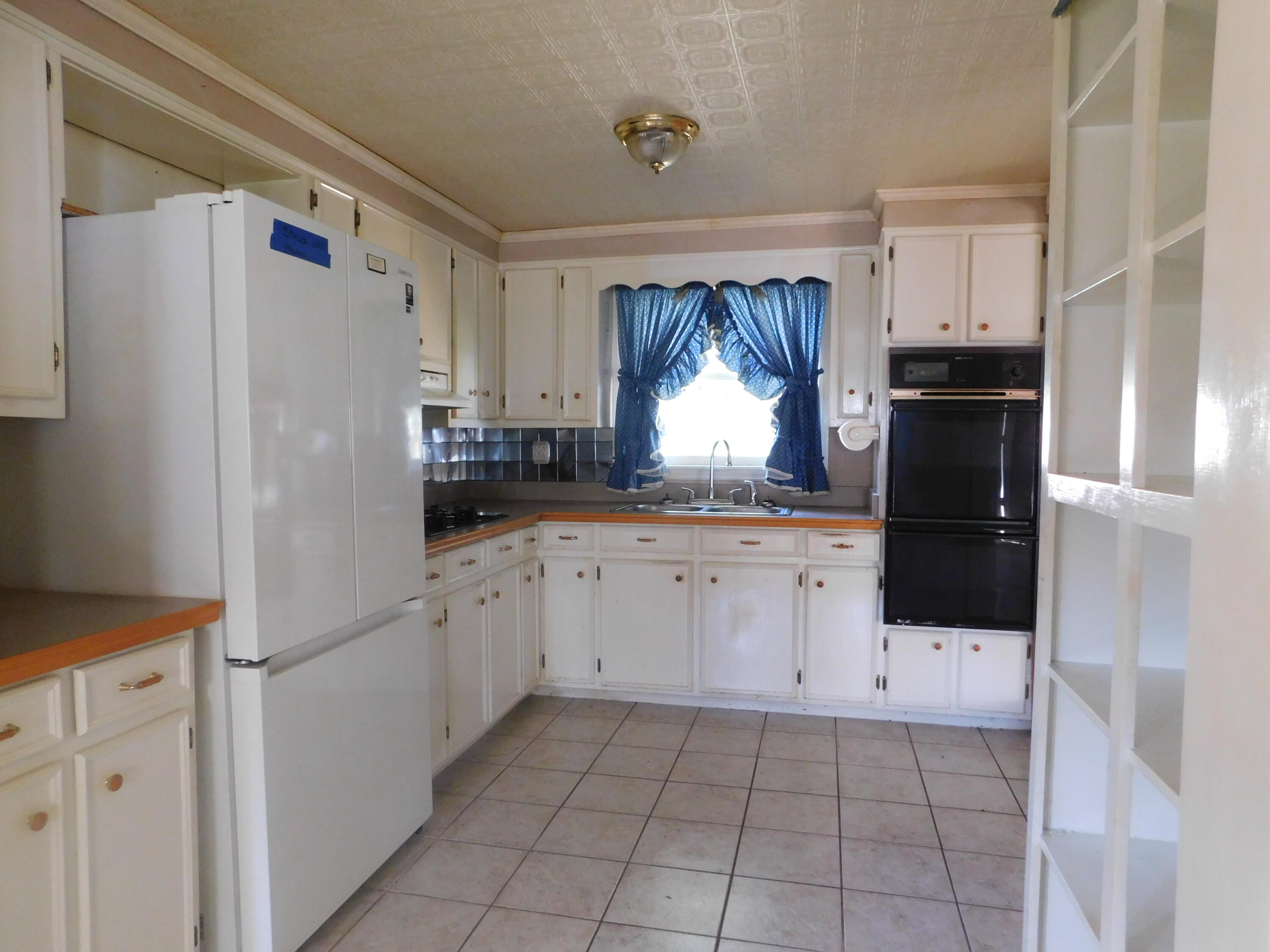 401 Nichols Street Property Photo 20