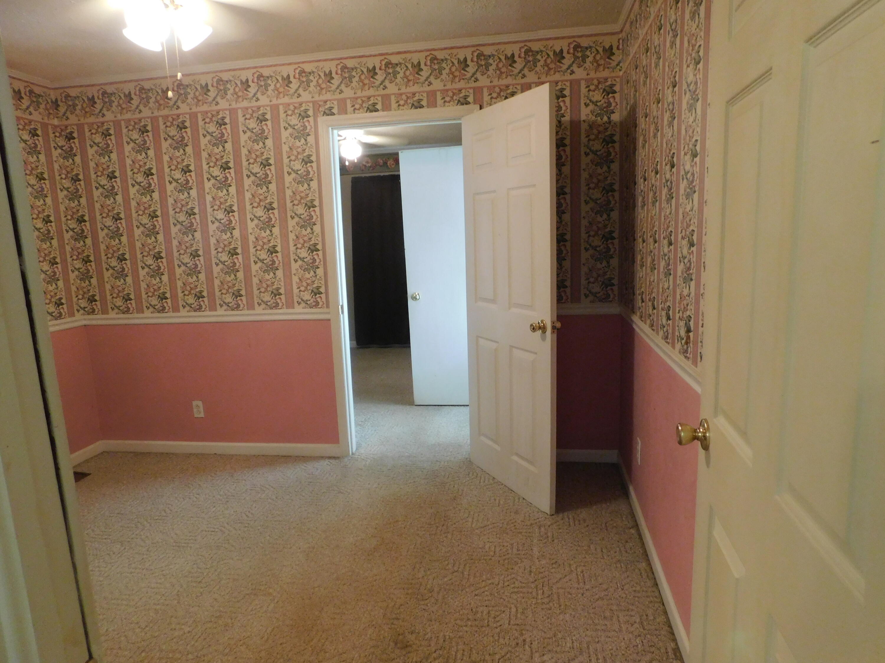 401 Nichols Street Property Photo 34