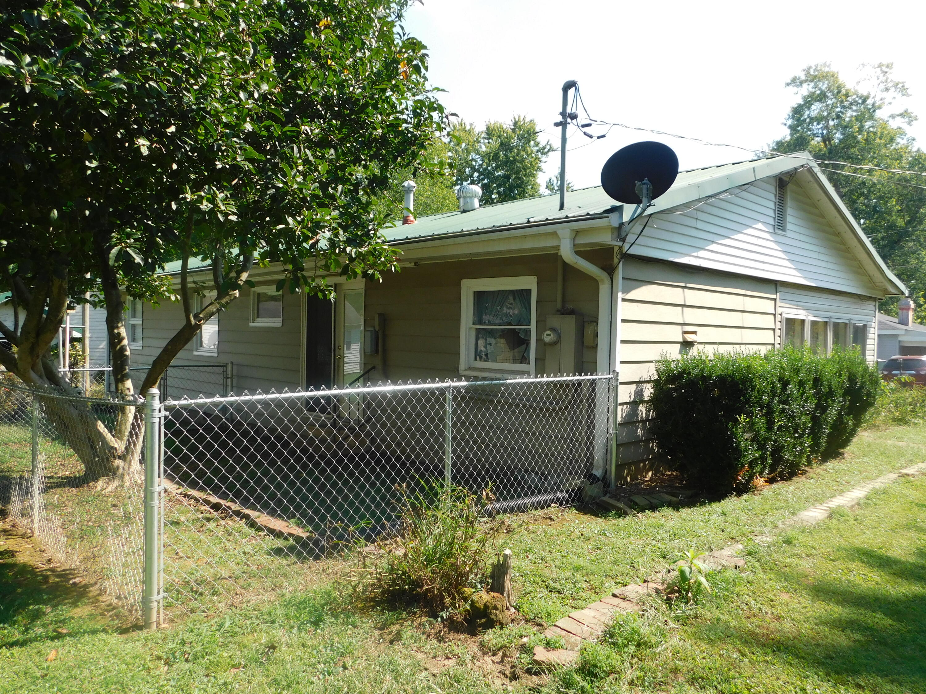401 Nichols Street Property Photo 47