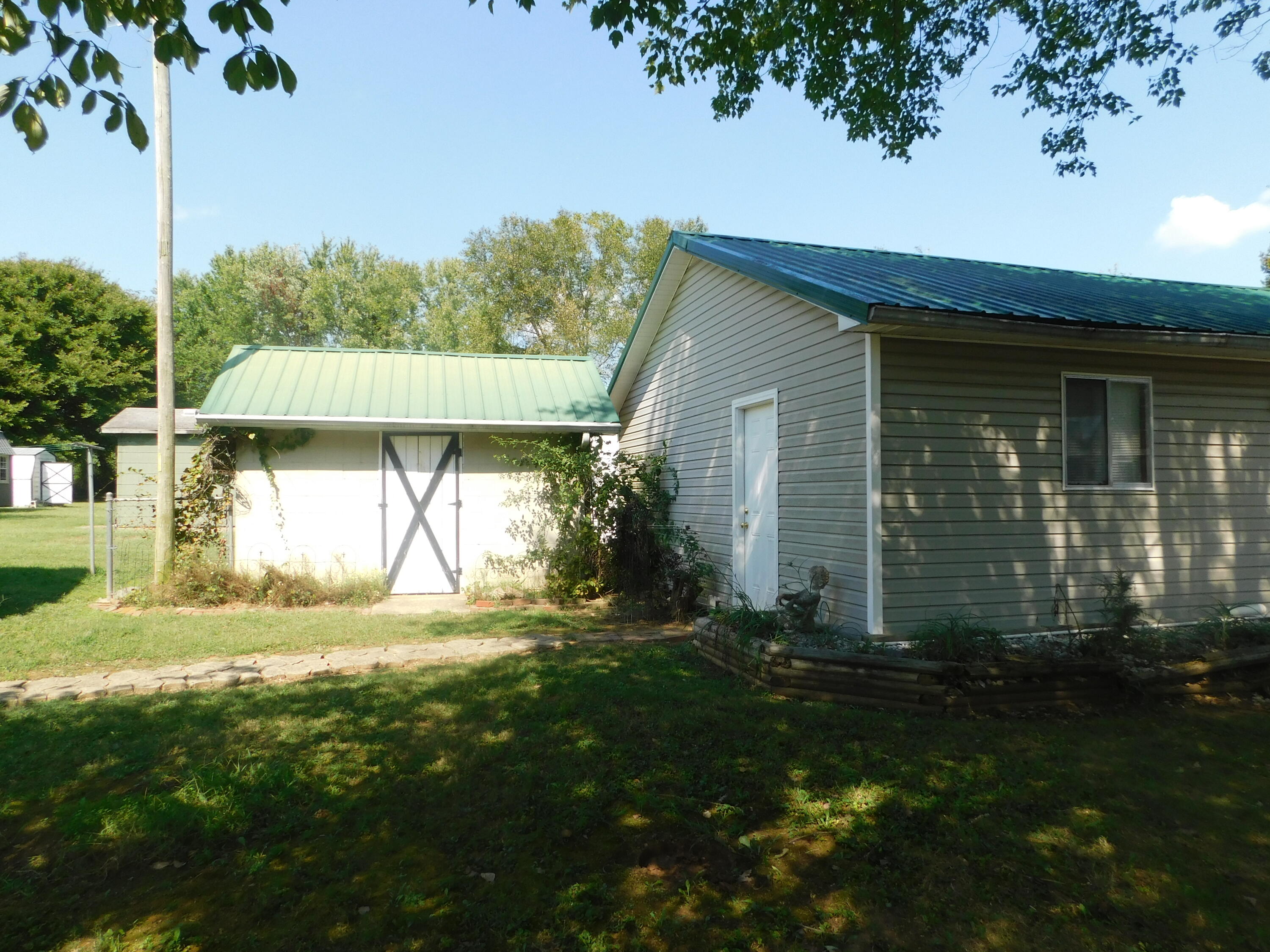 401 Nichols Street Property Photo 49