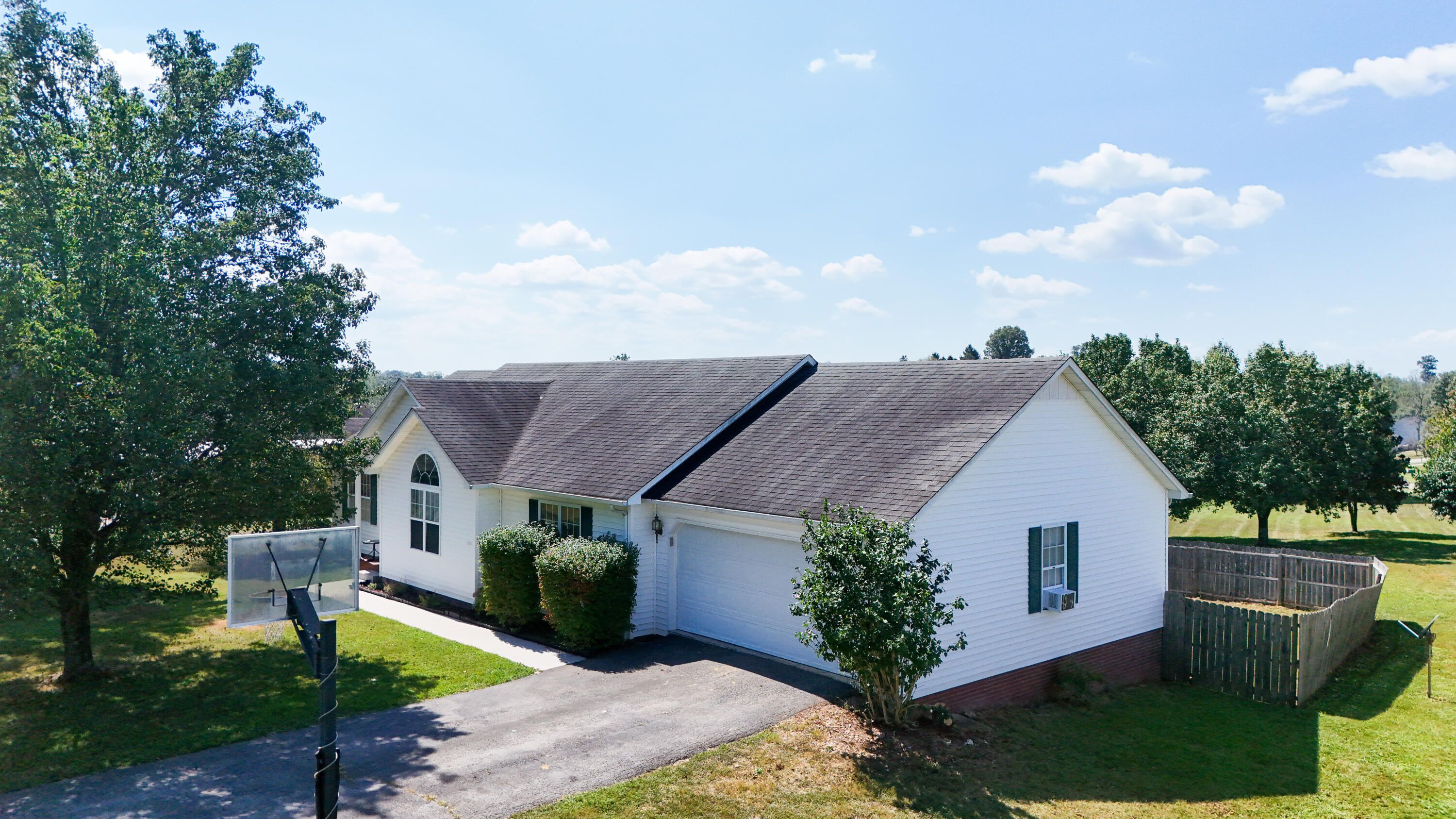 163 Herchel Road Property Photo 3