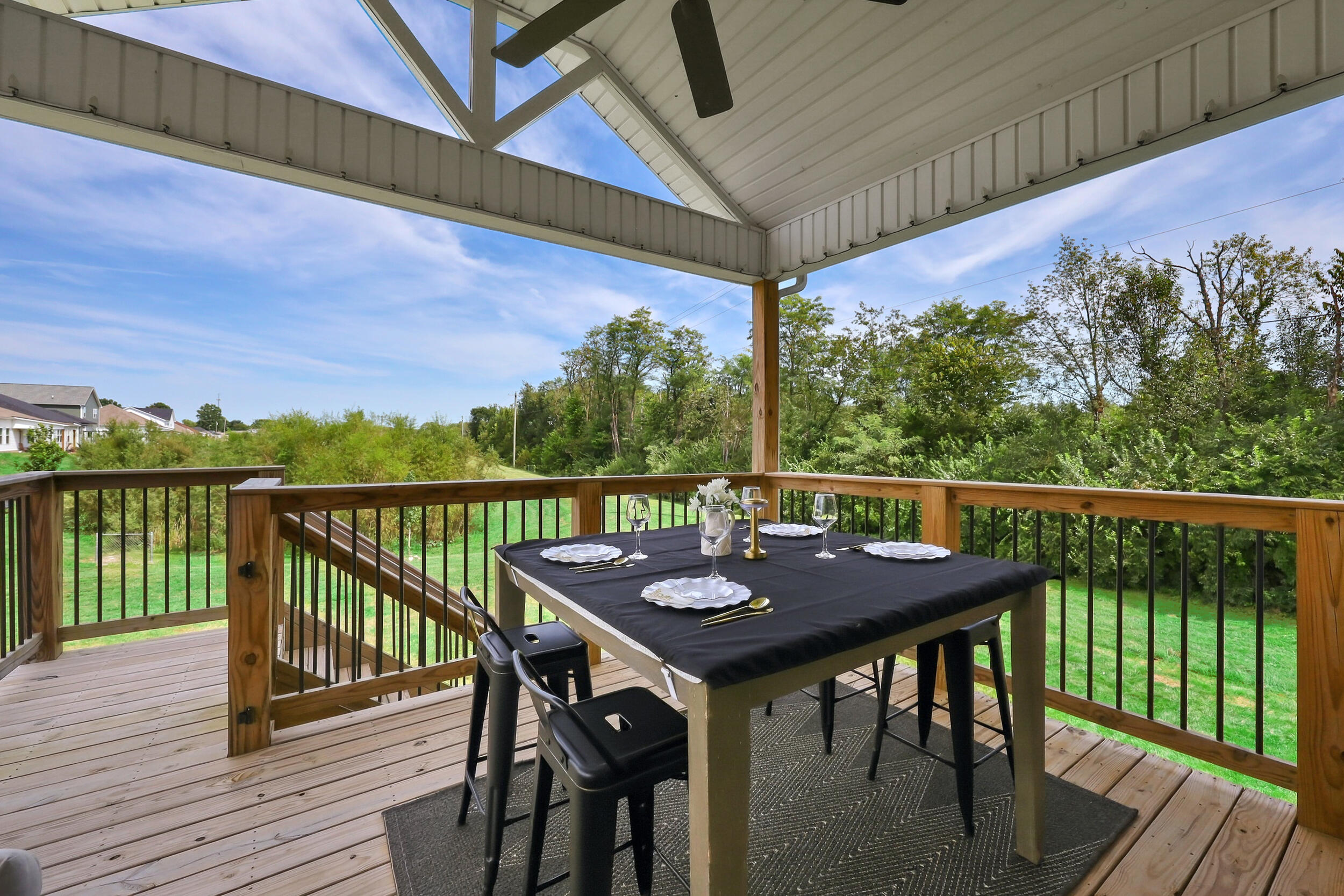 141 Meadowcrest Drive Property Photo 4
