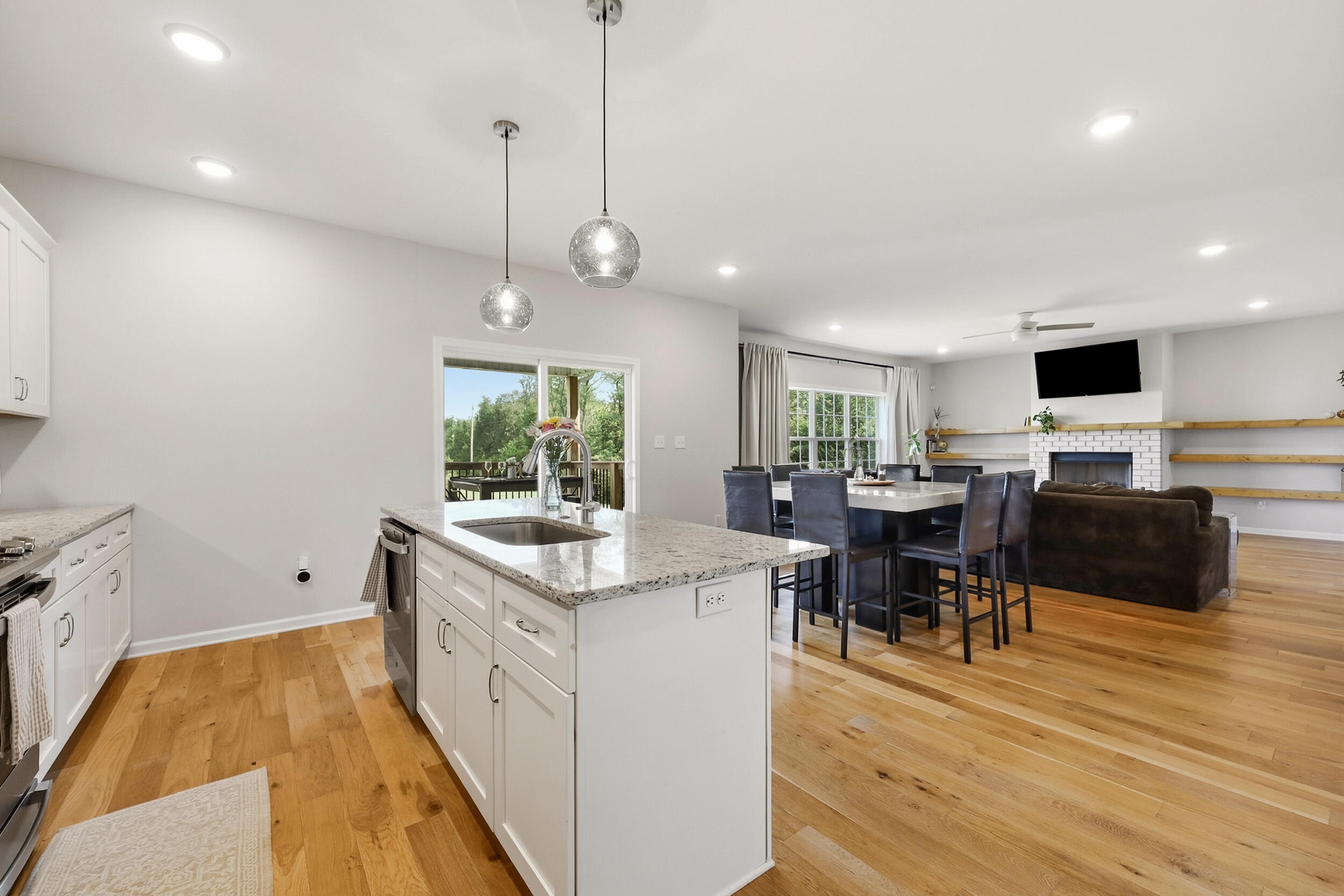 141 Meadowcrest Drive Property Photo 14