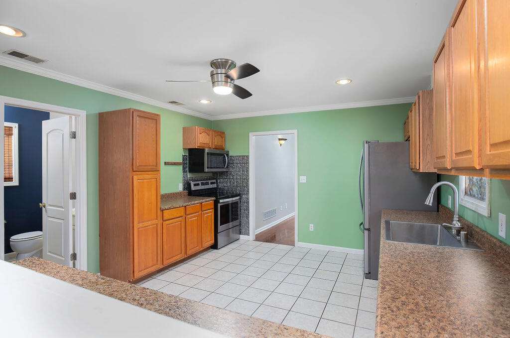 109 Fairlawn Avenue Property Photo 13