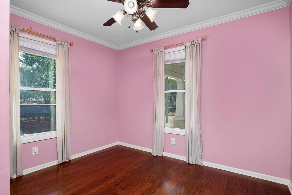 109 Fairlawn Avenue Property Photo 17
