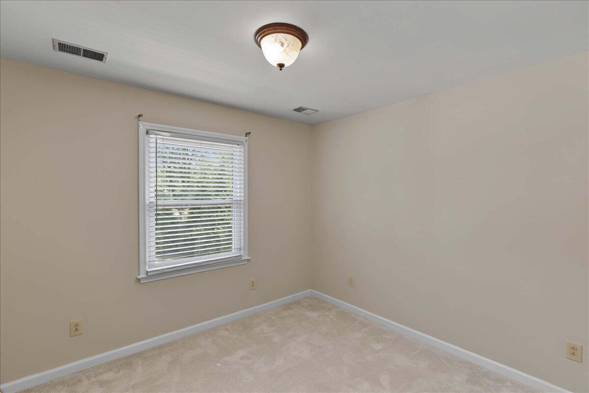 2501 Abbeywood Place Property Photo 34