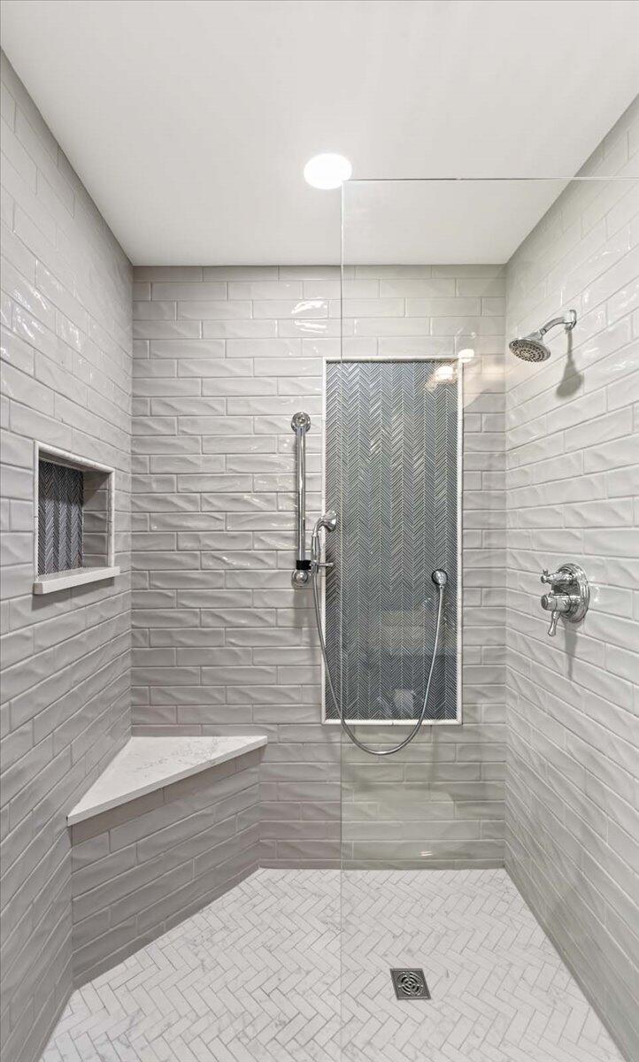 2501 Abbeywood Place Property Photo 46