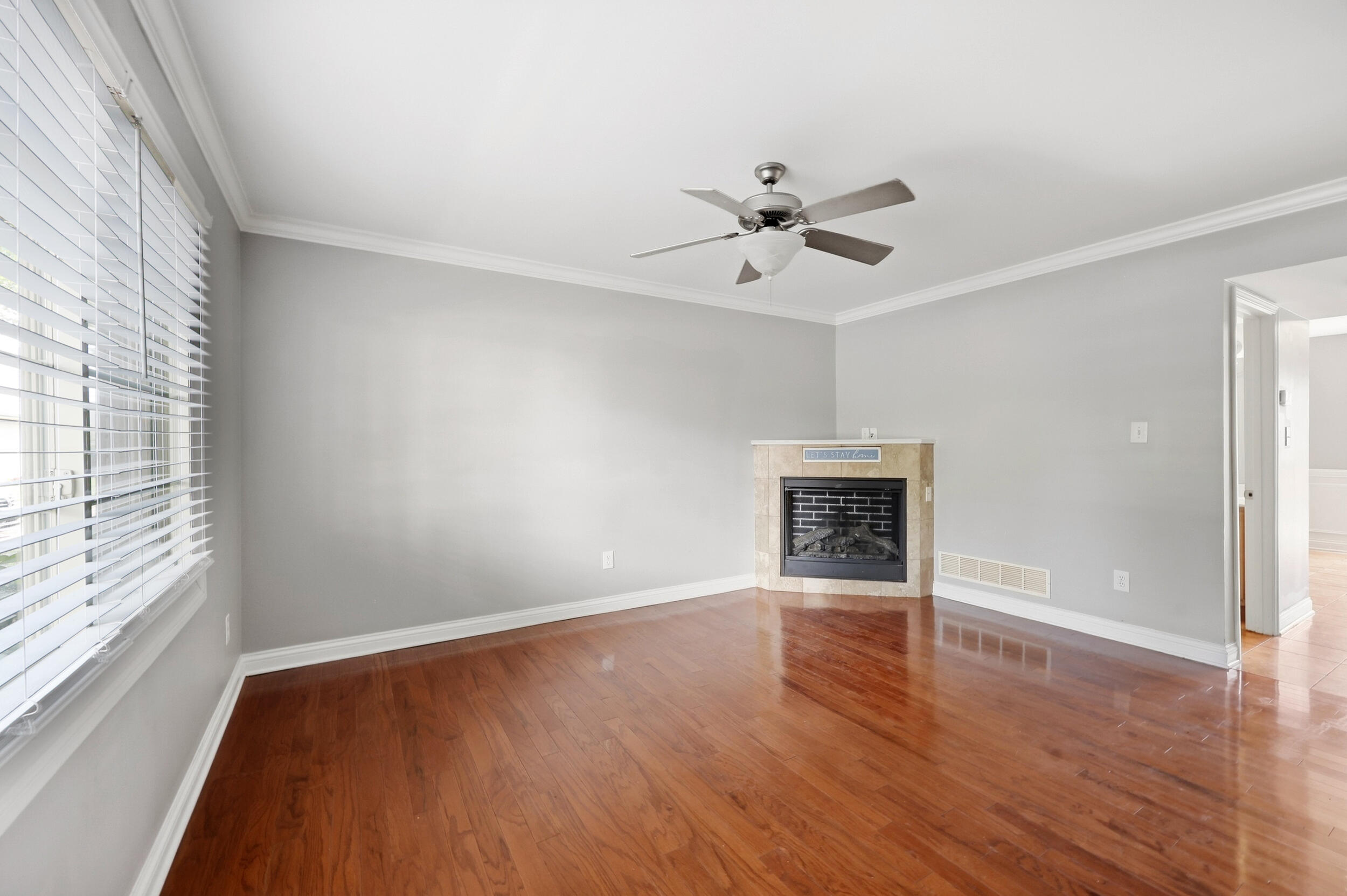 214 Regency Point Path Property Photo 4