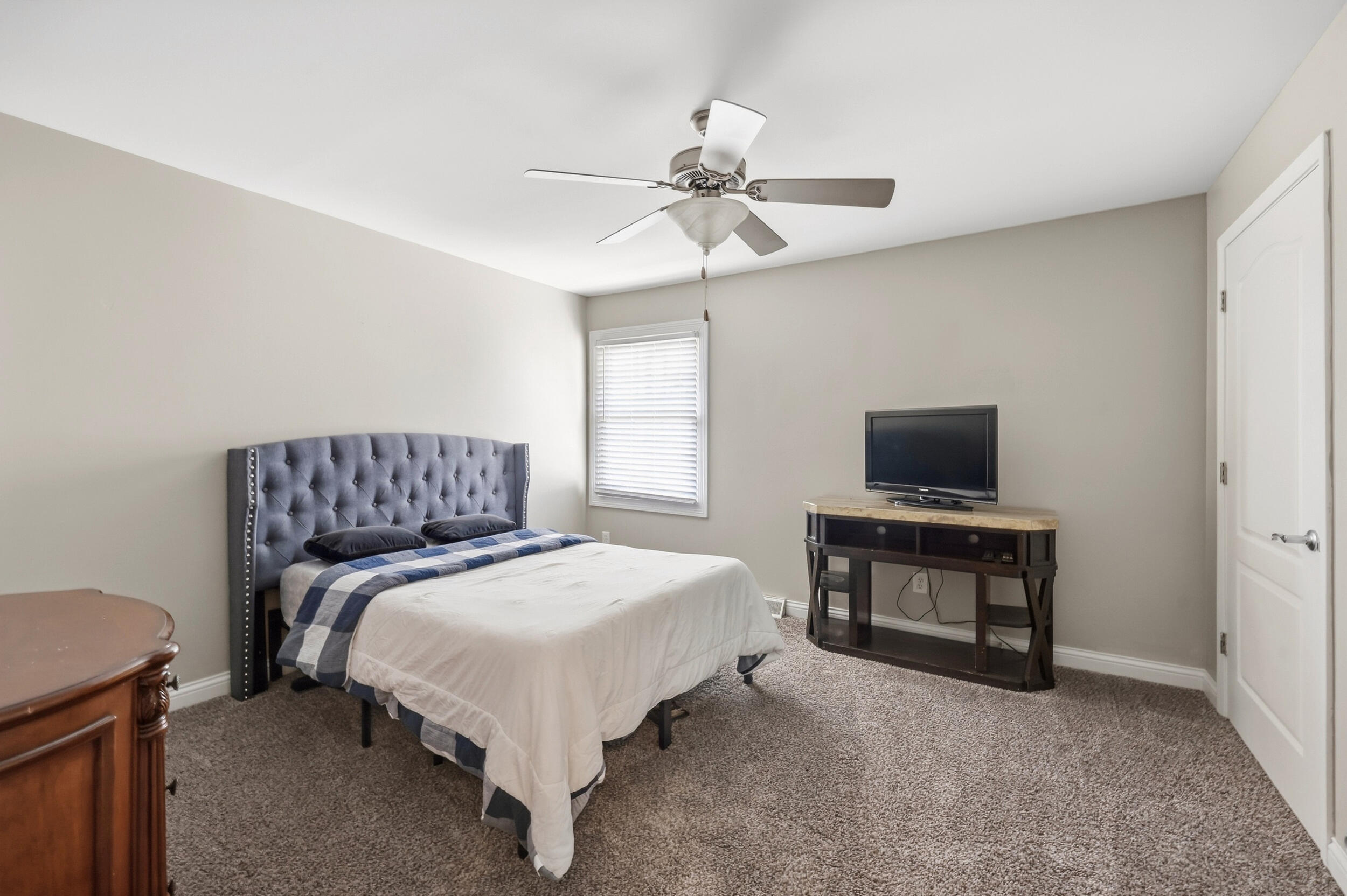 214 Regency Point Path Property Photo 14