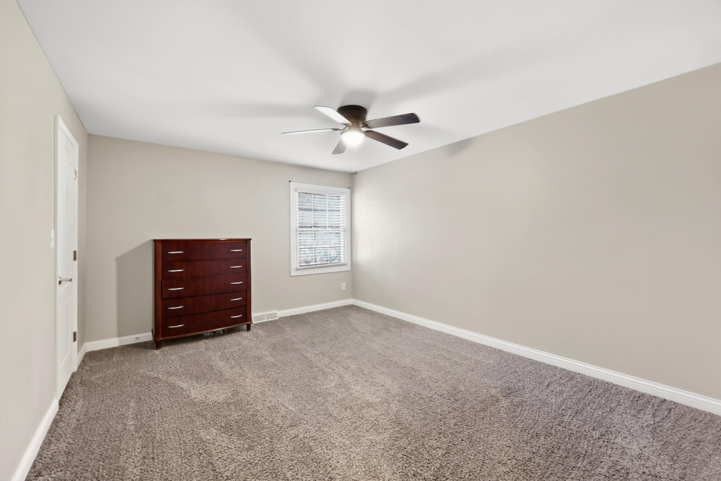 214 Regency Point Path Property Photo 16