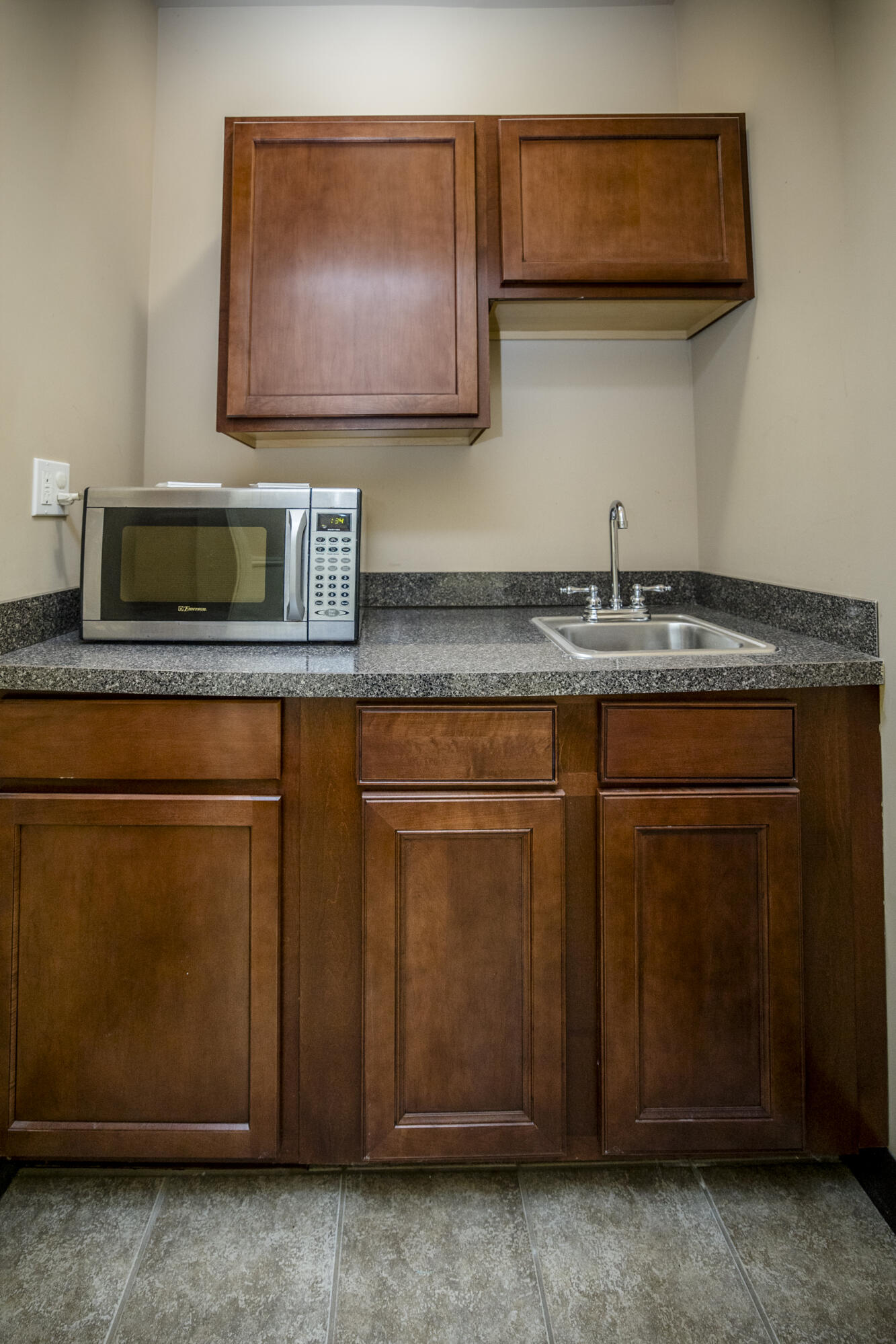 80 Se Codell Drive 250 Property Photo 11