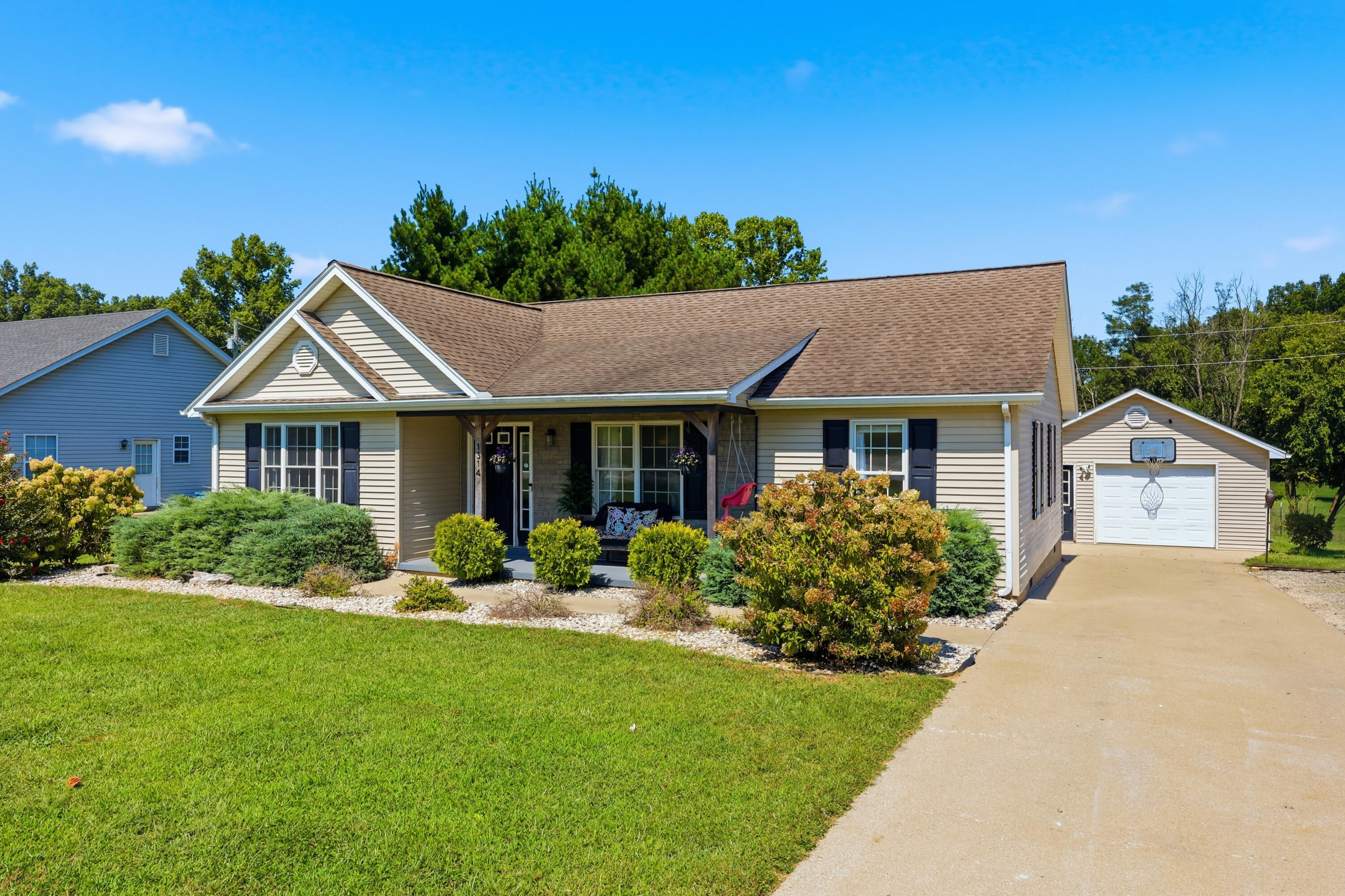 1314 Alton Station Road Property Photo 1