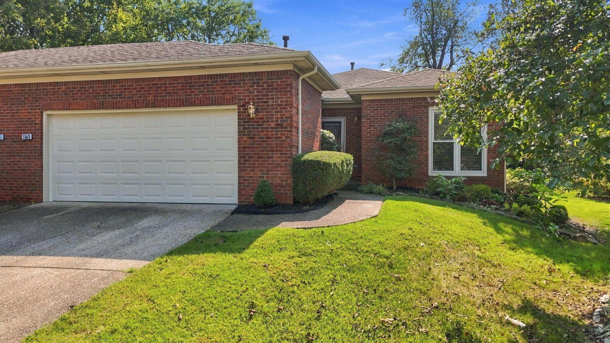 1560 Player Drive Property Photo 3