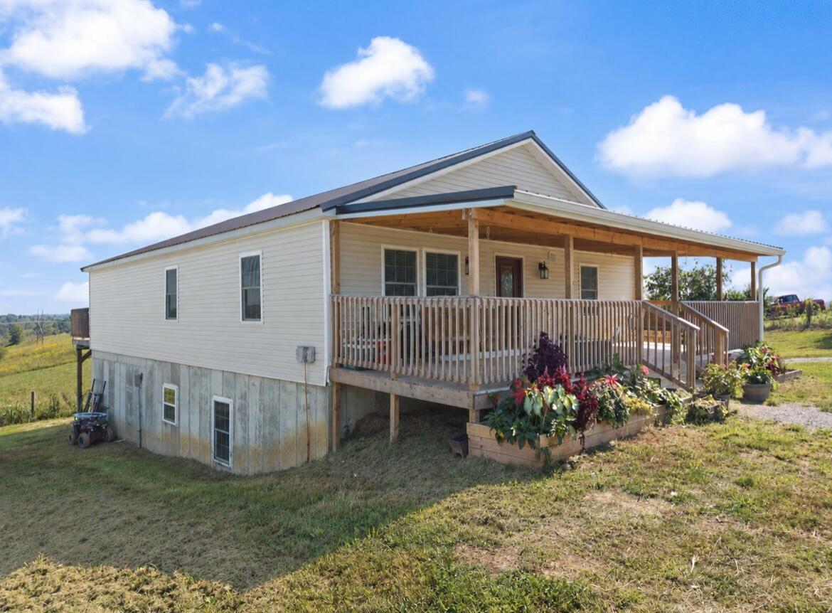 376 Sharpsburg Road Property Photo 1
