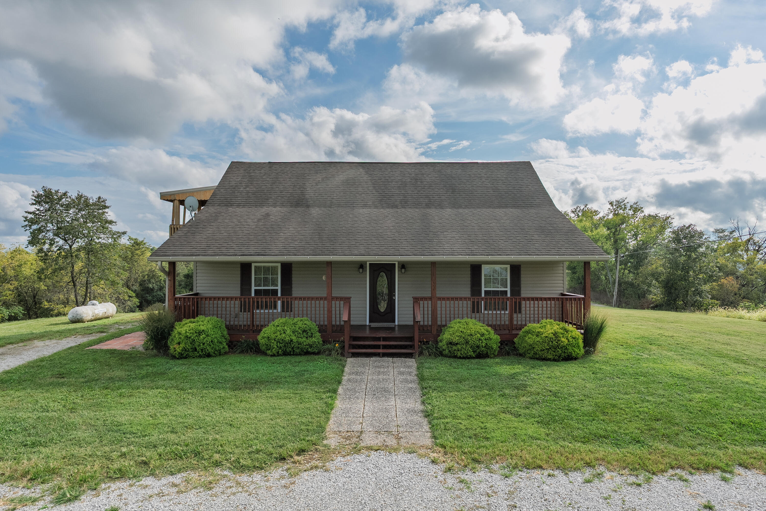 3926 Hogg Ridge Road Property Photo 1