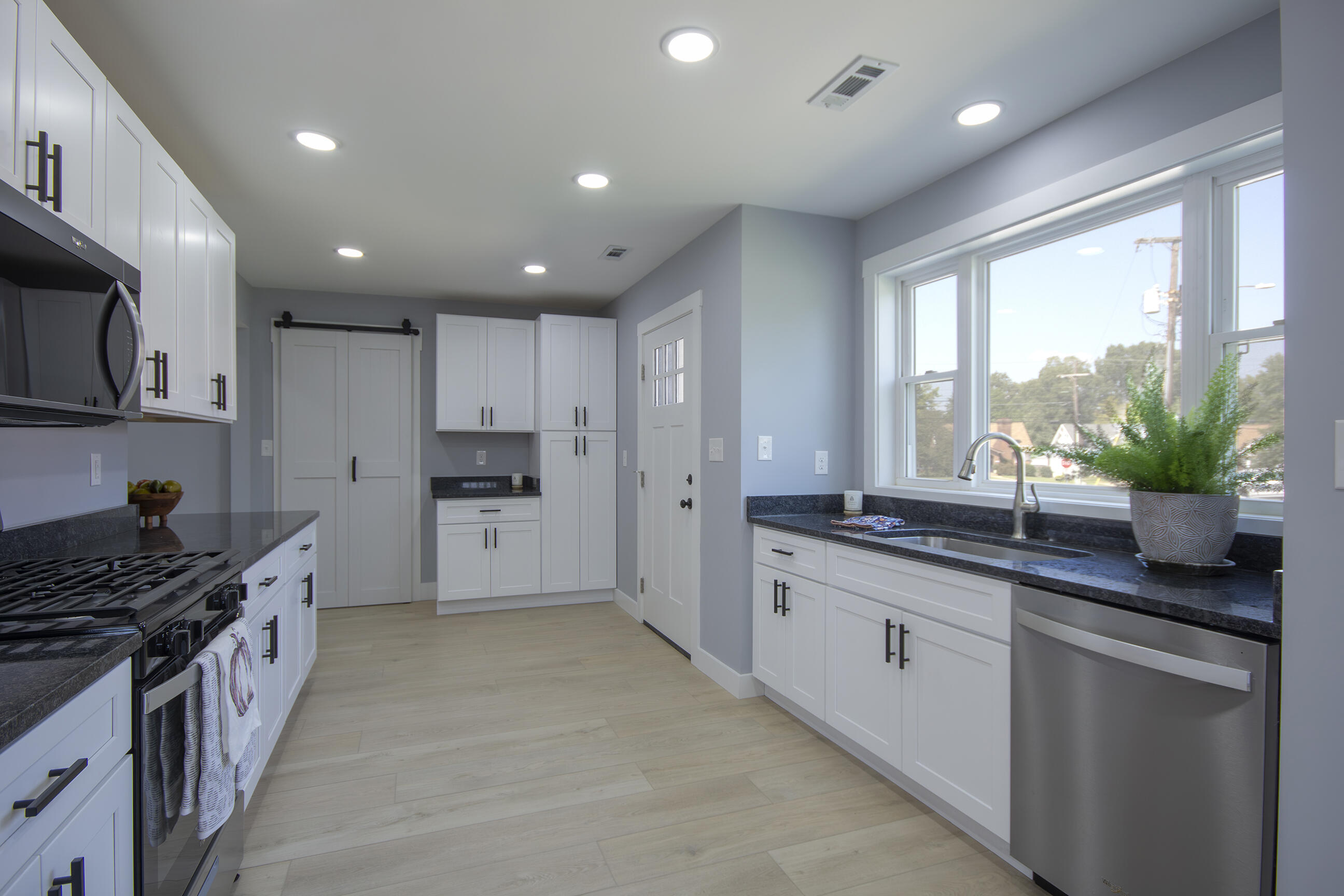 209 Wallace Lane Property Photo 10