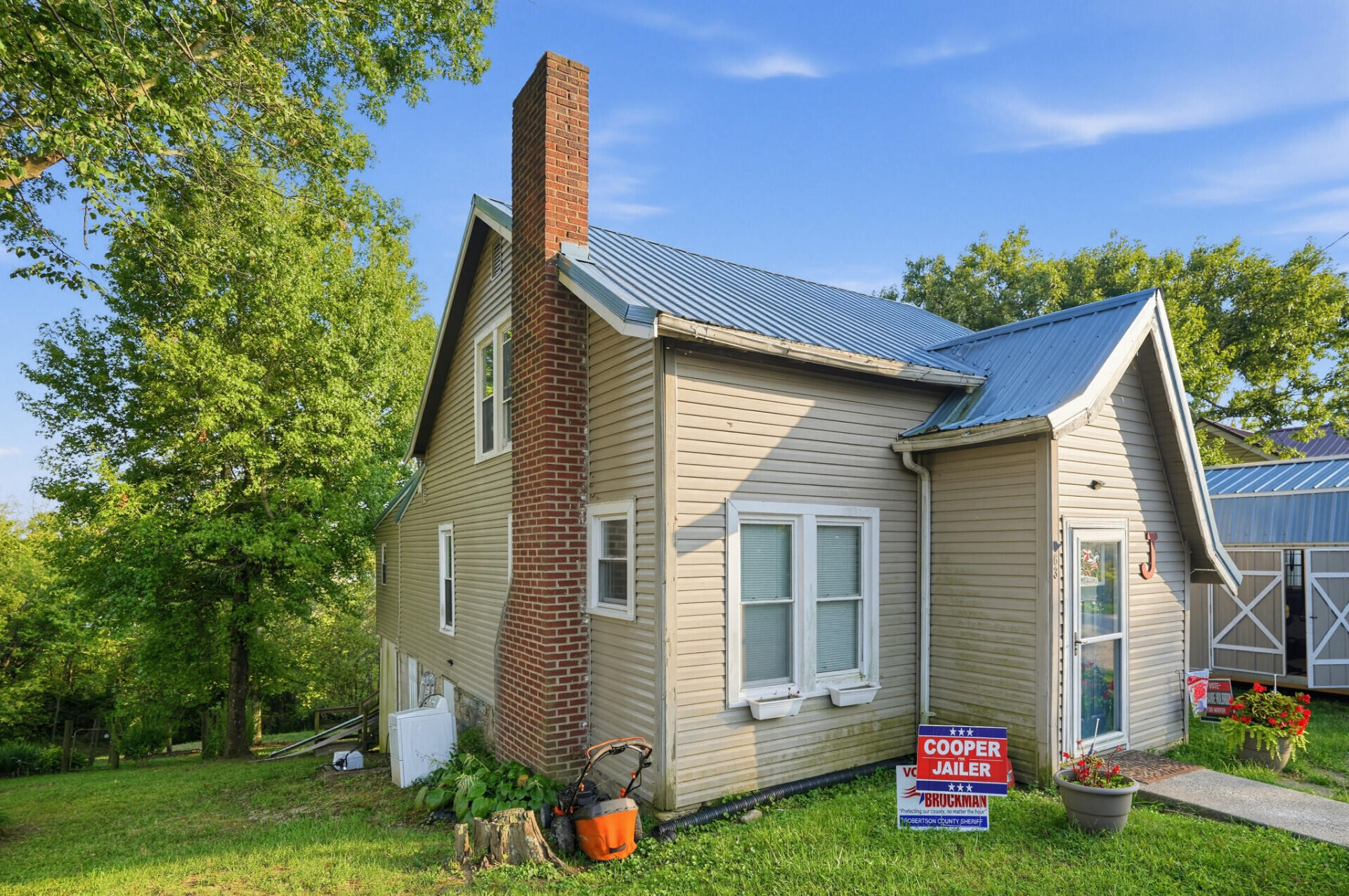 63 Bentley Court Property Photo 2