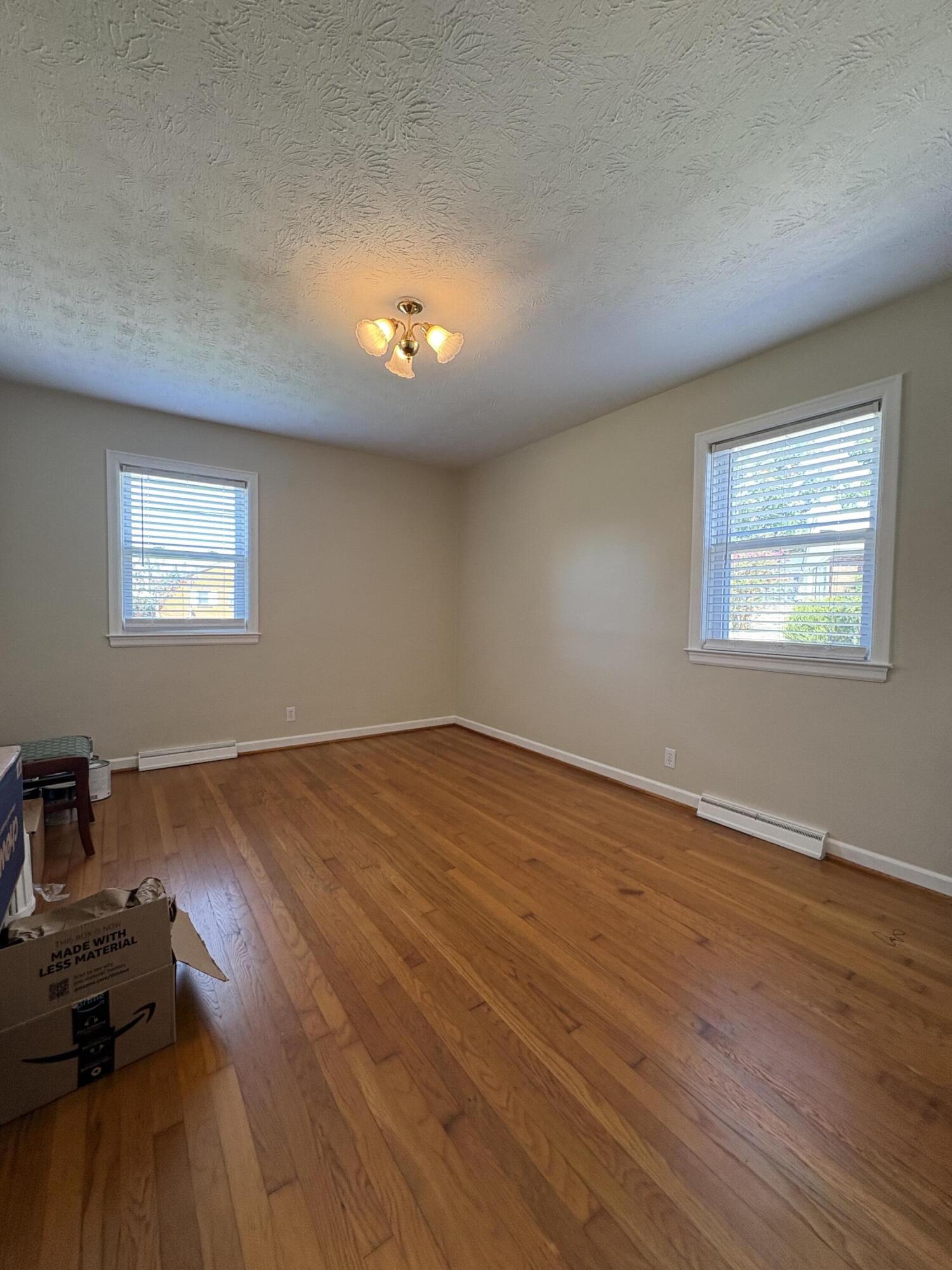 345 College Manor Property Photo 19