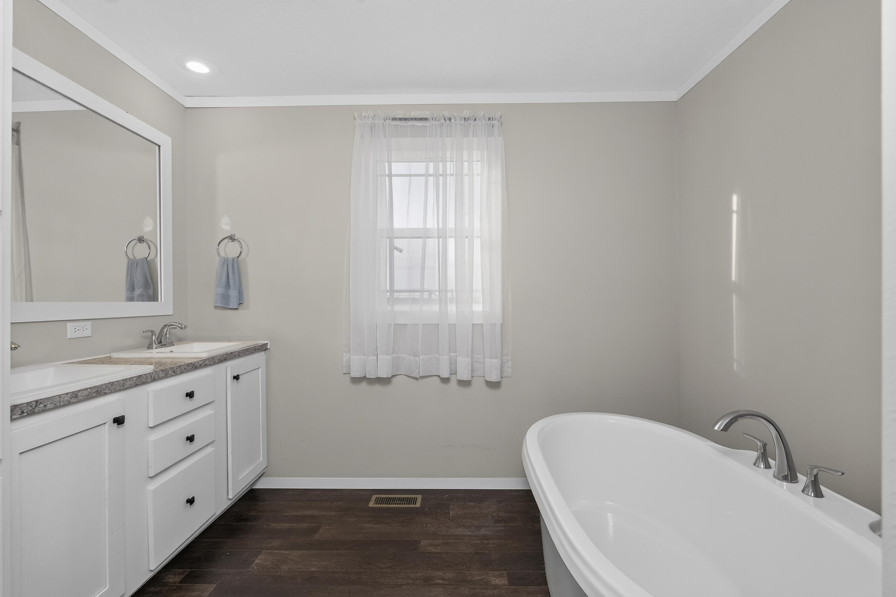 3838 Hogg Ridge Road Property Photo 17