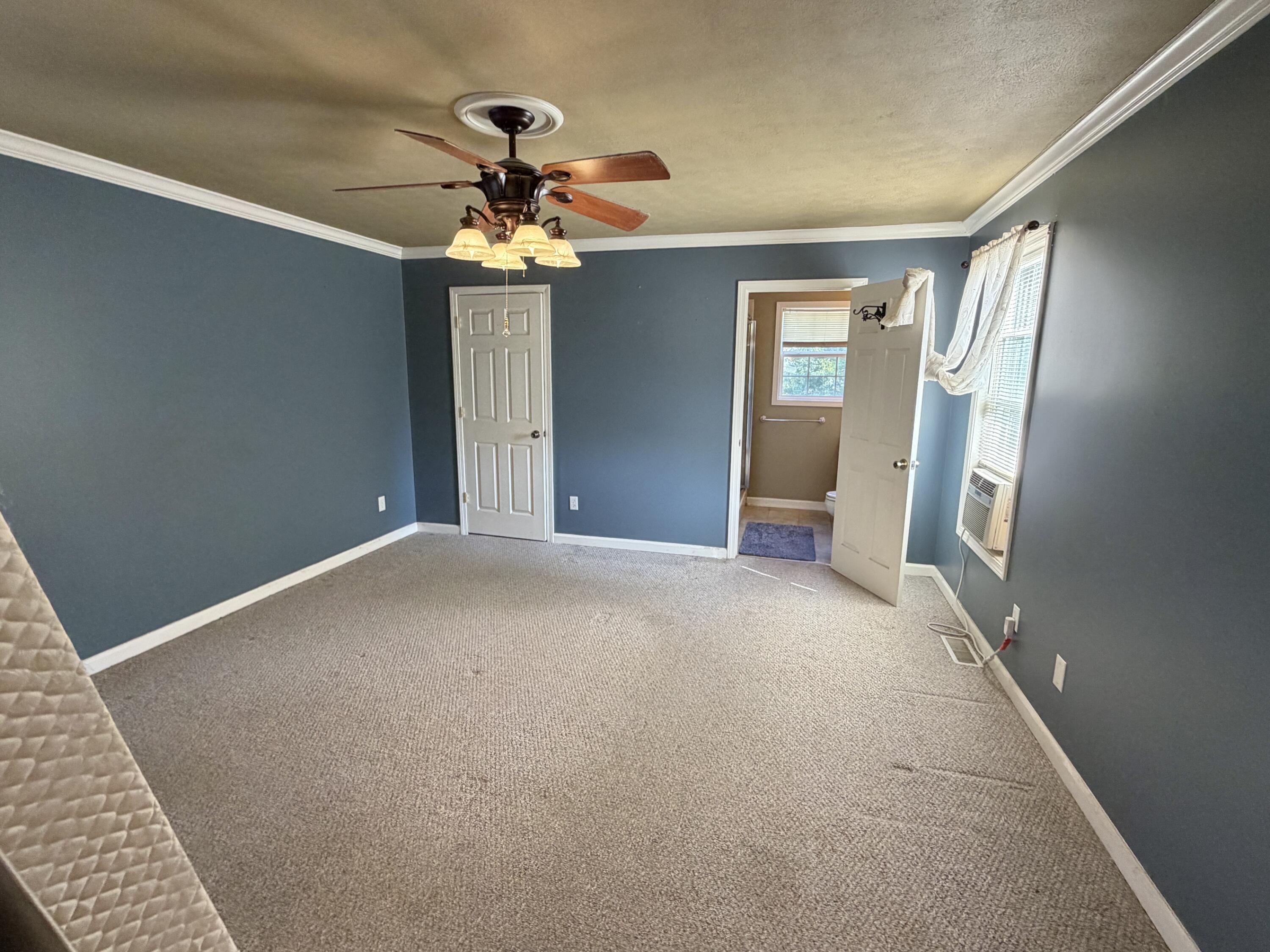607 Macedonia Street Property Photo 18