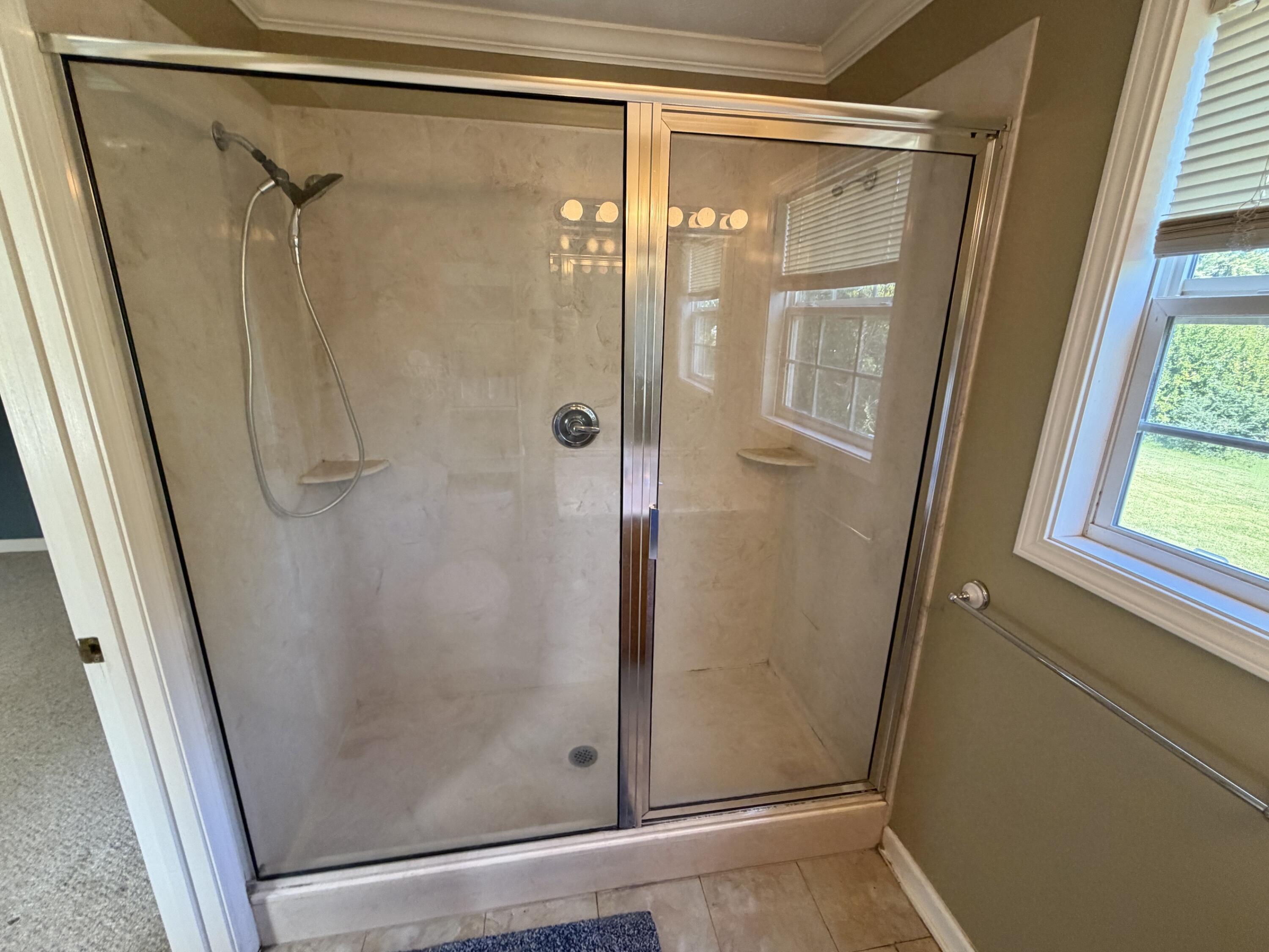 607 Macedonia Street Property Photo 20
