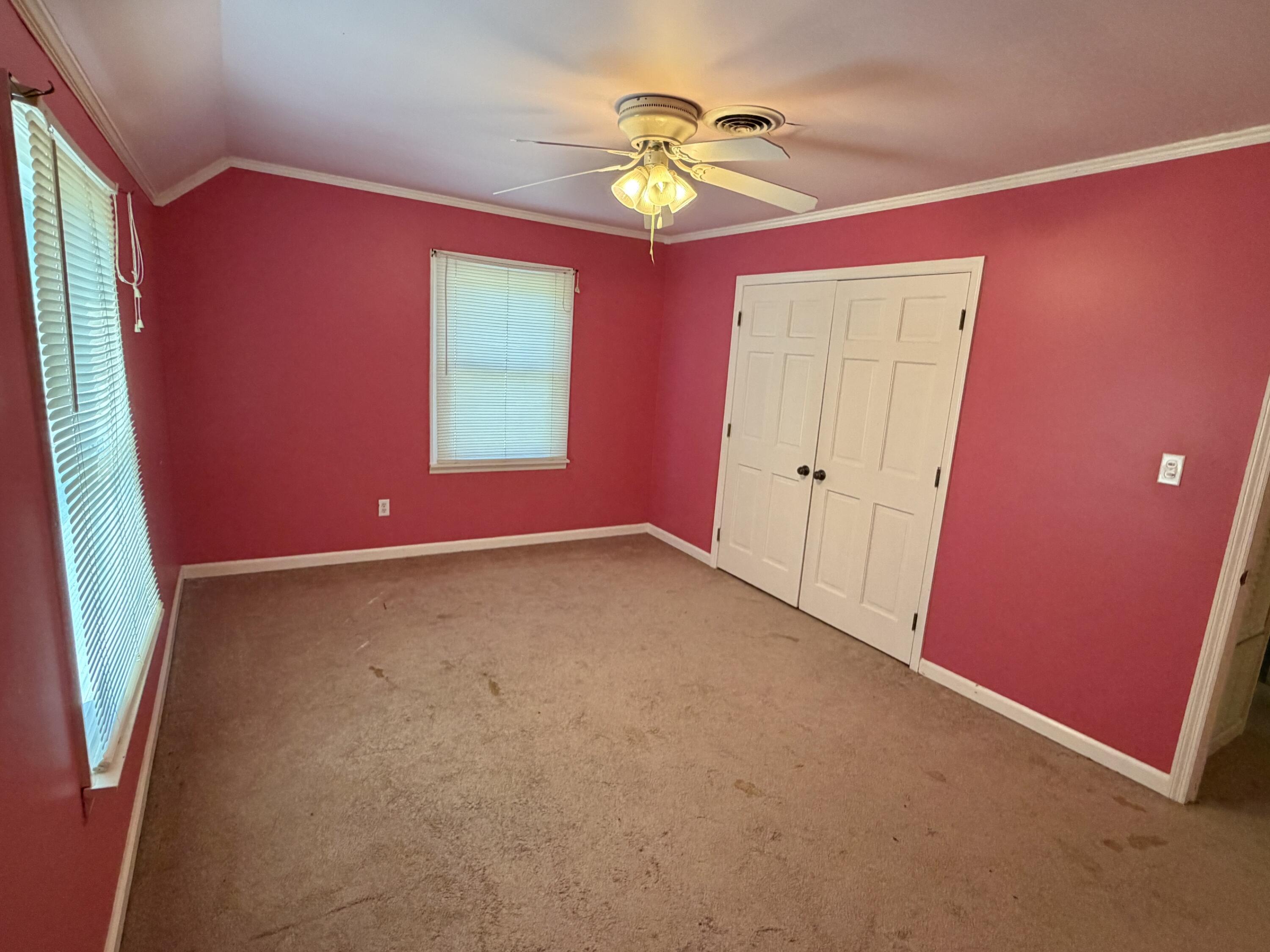 607 Macedonia Street Property Photo 35