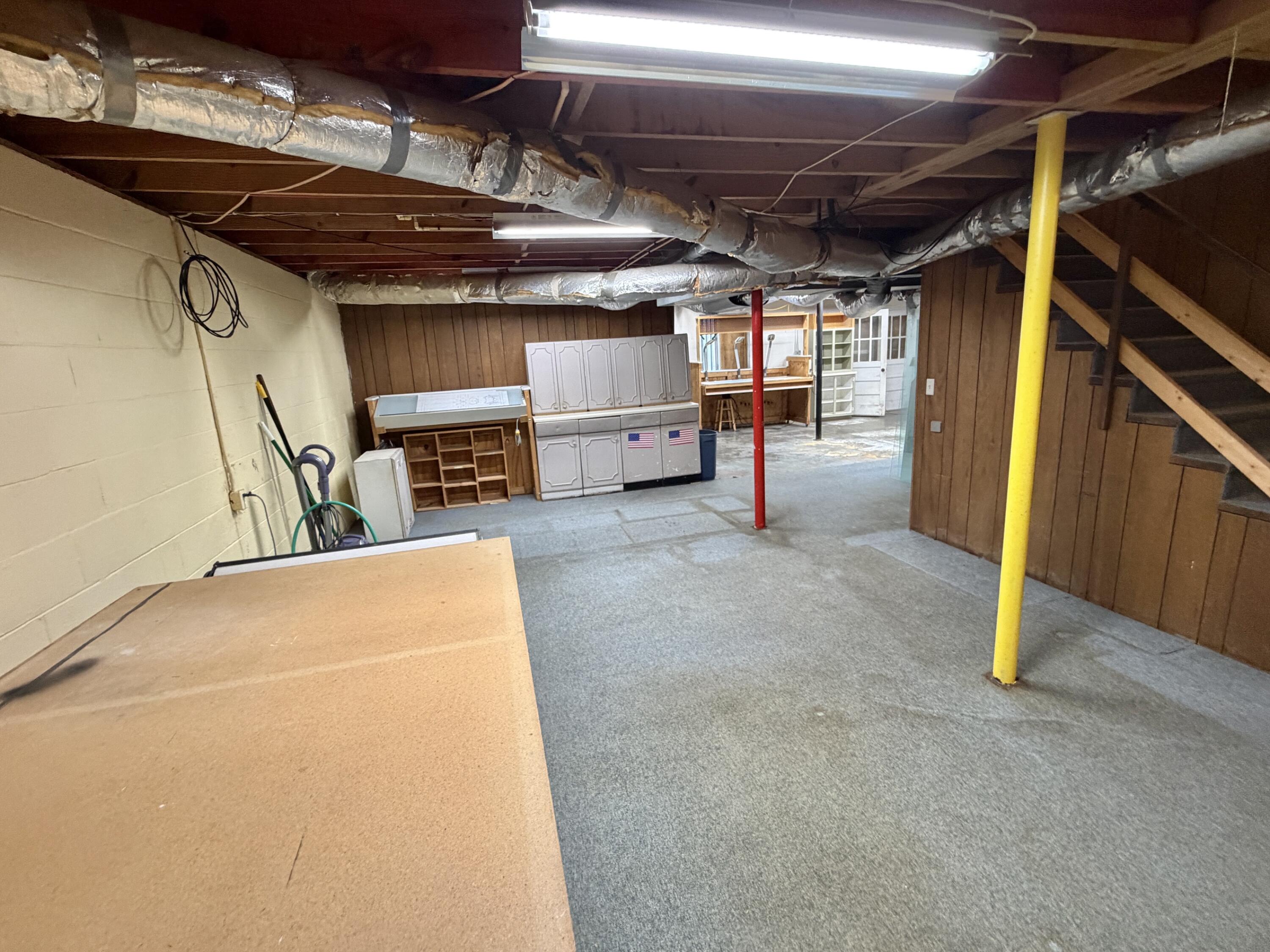 607 Macedonia Street Property Photo 40