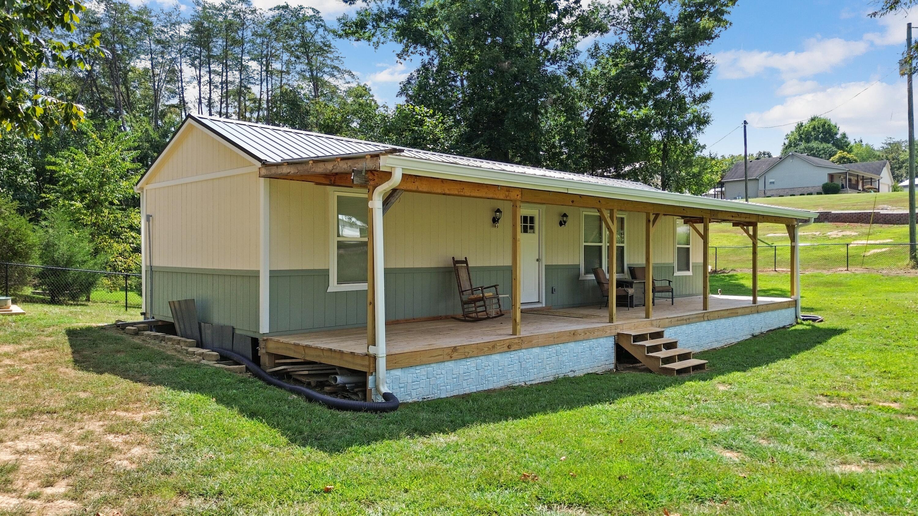 490 Rocky Point Road Property Photo 2