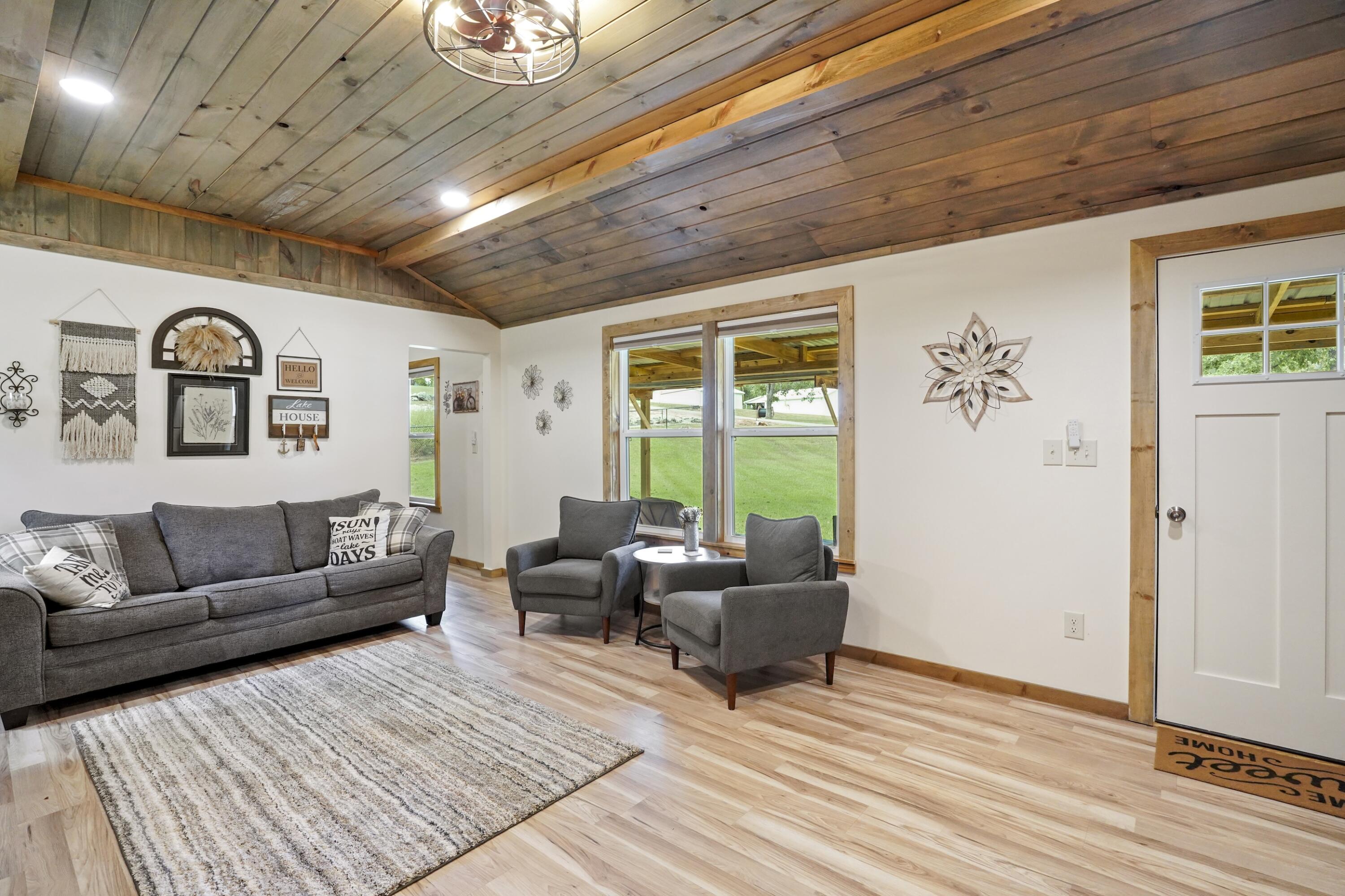 490 Rocky Point Road Property Photo 11