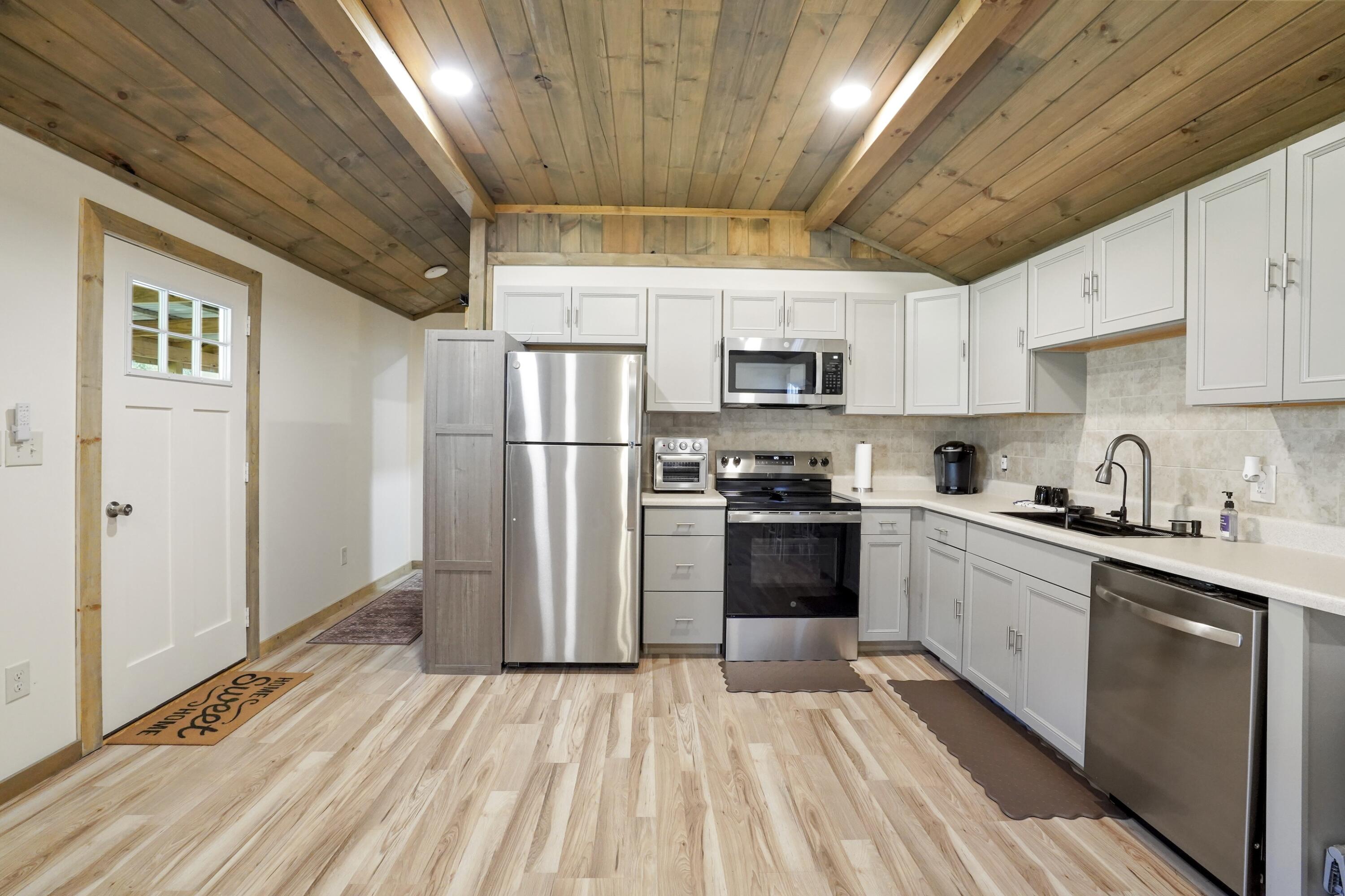490 Rocky Point Road Property Photo 12