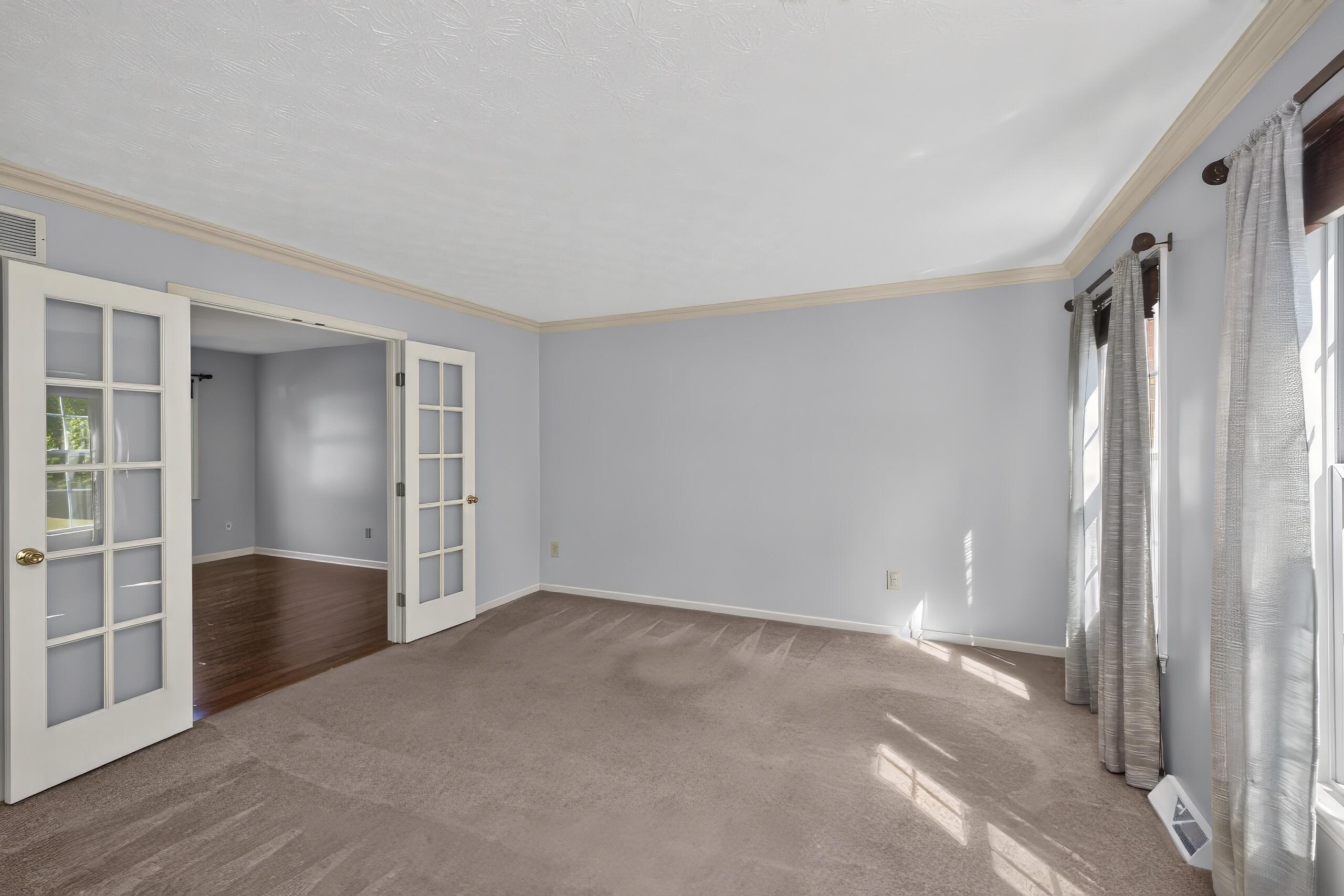 109 Sir Barton Drive Property Photo 6