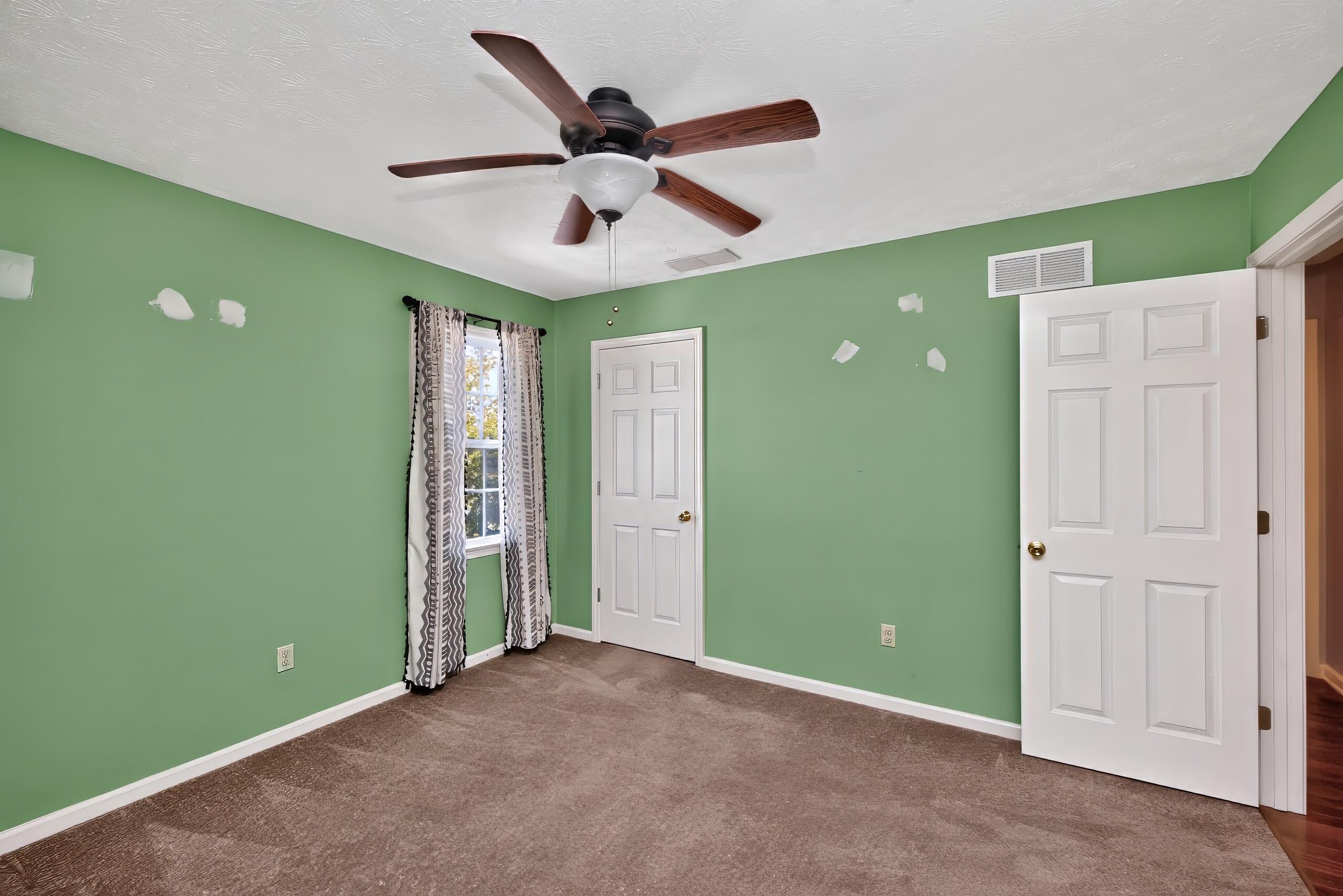 109 Sir Barton Drive Property Photo 32
