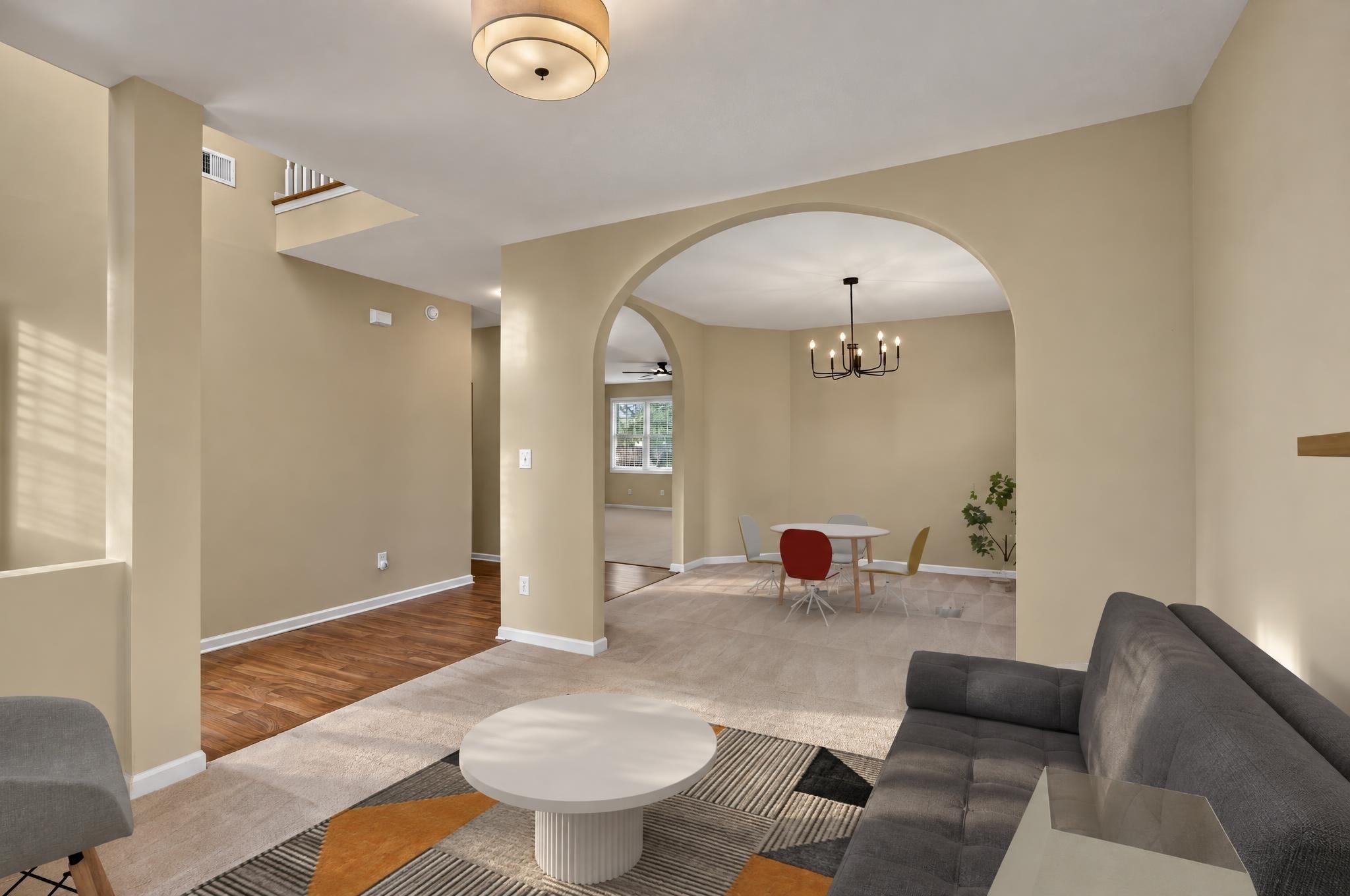 2517 Denburn Court Property Photo 8