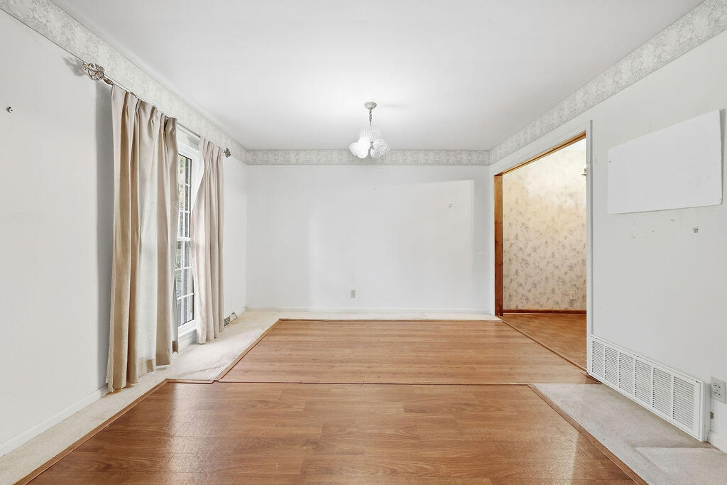 65 Persimmon Drive Property Photo 6