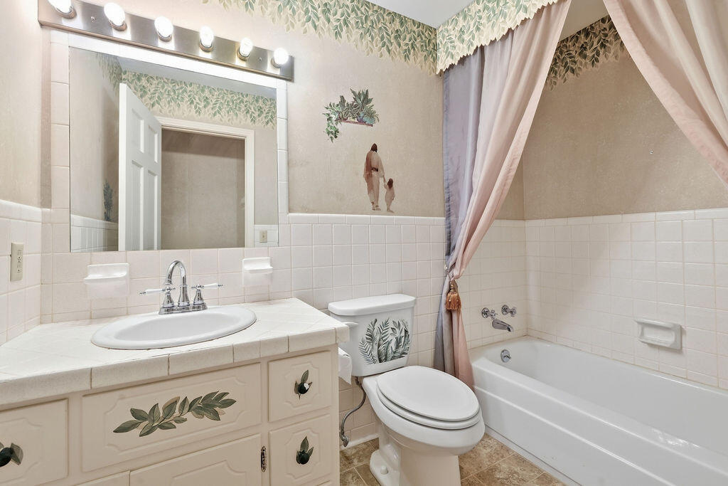 65 Persimmon Drive Property Photo 19