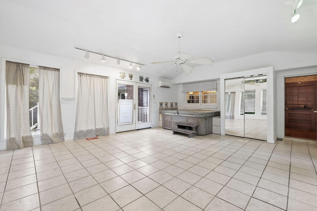 65 Persimmon Drive Property Photo 21