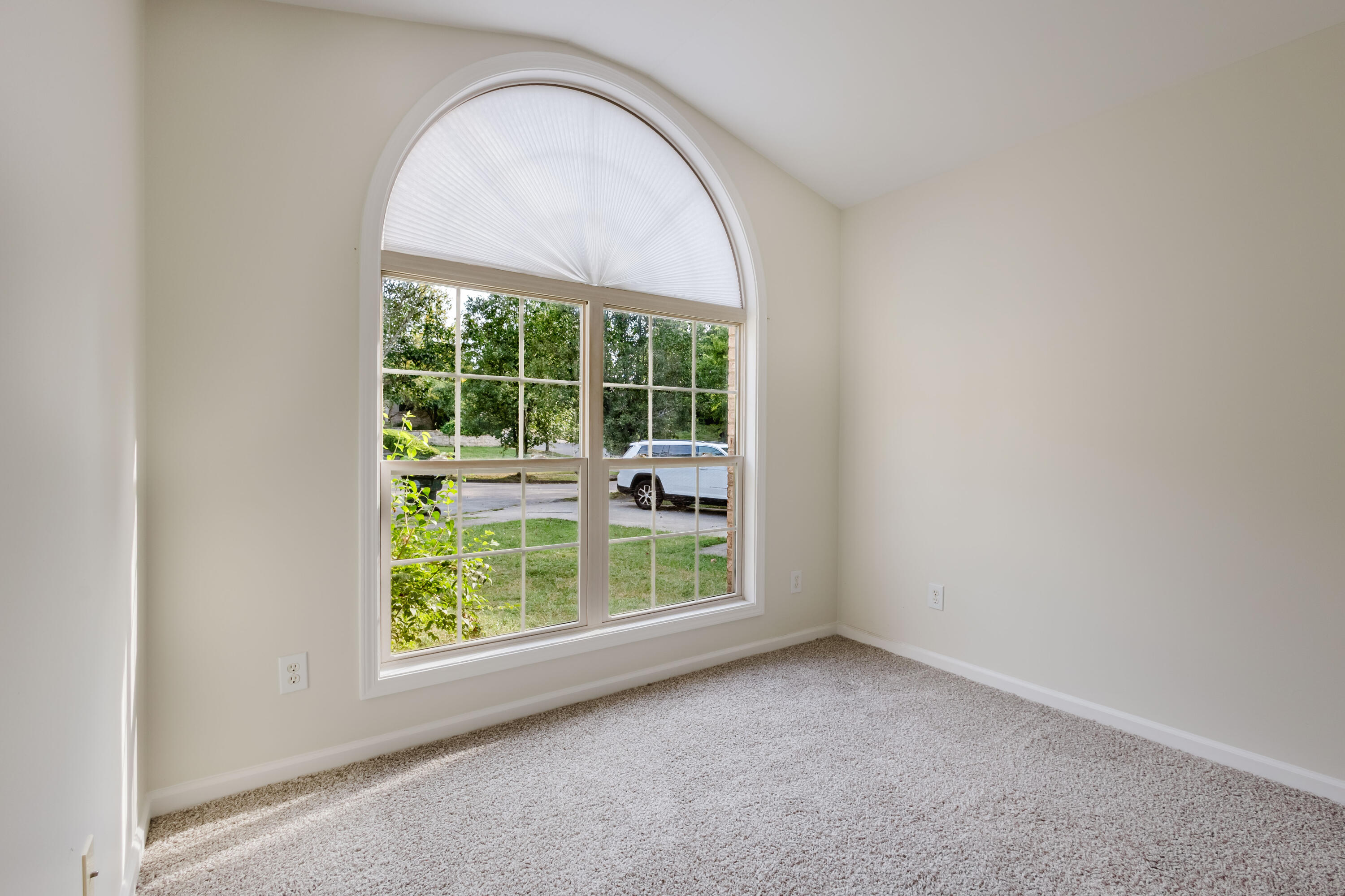 4705 Miami Circle Property Photo 6