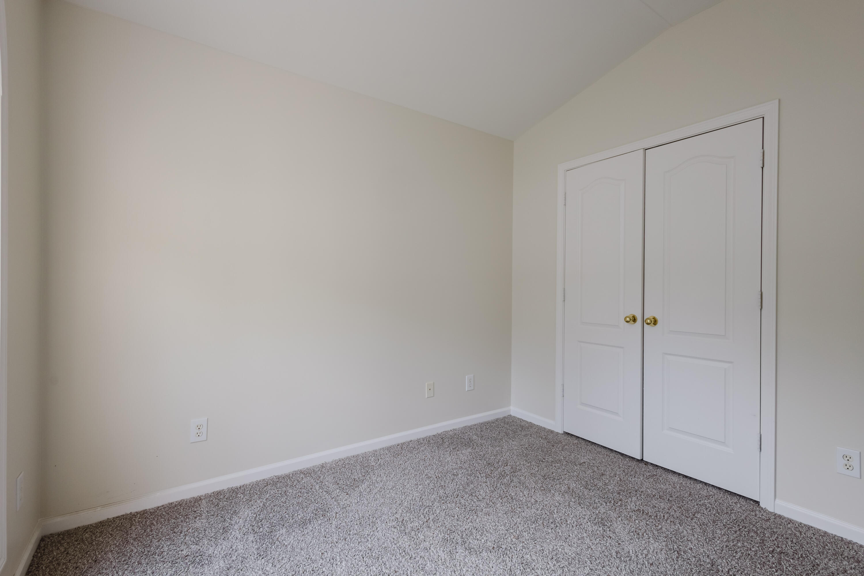 4705 Miami Circle Property Photo 7