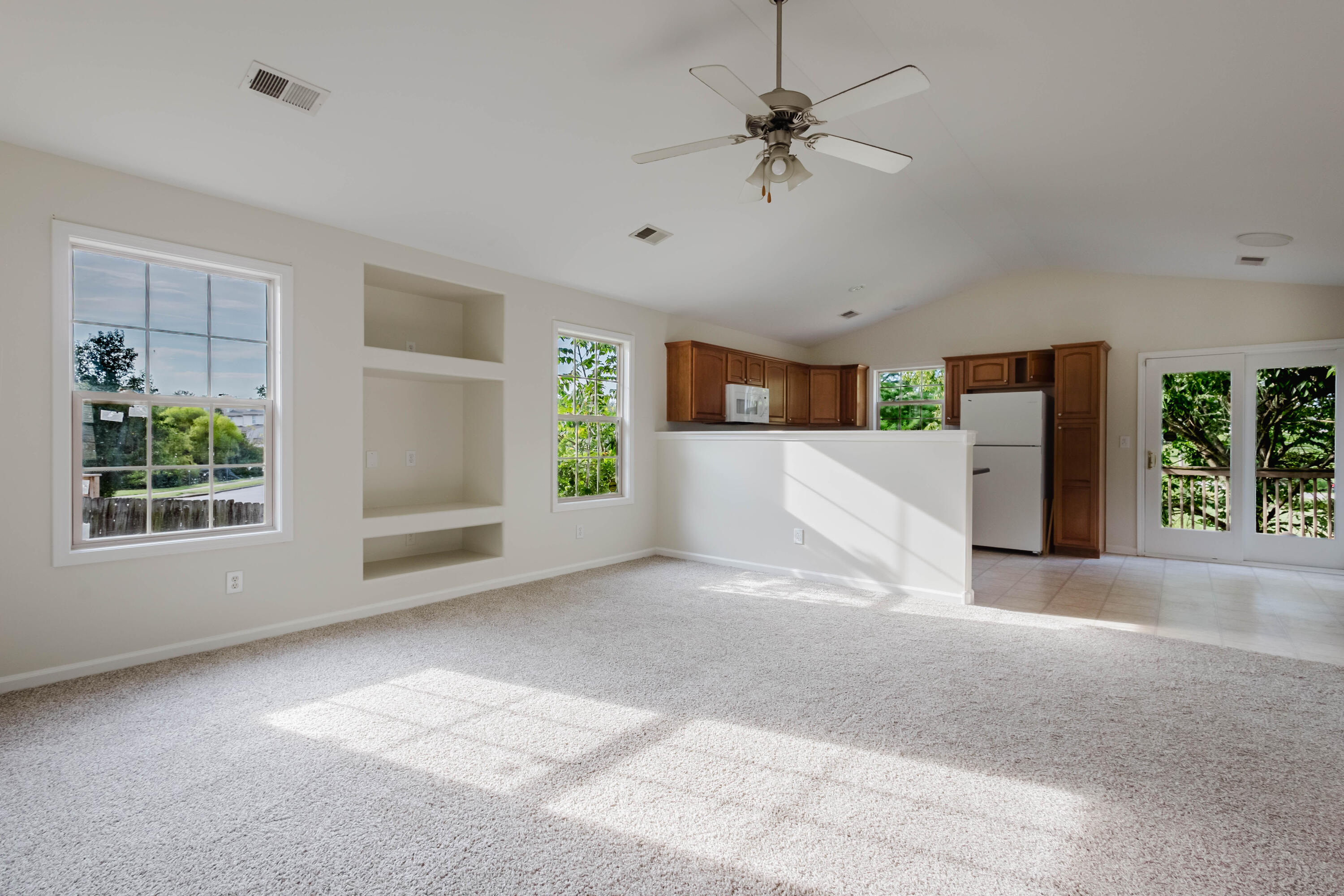 4705 Miami Circle Property Photo 11
