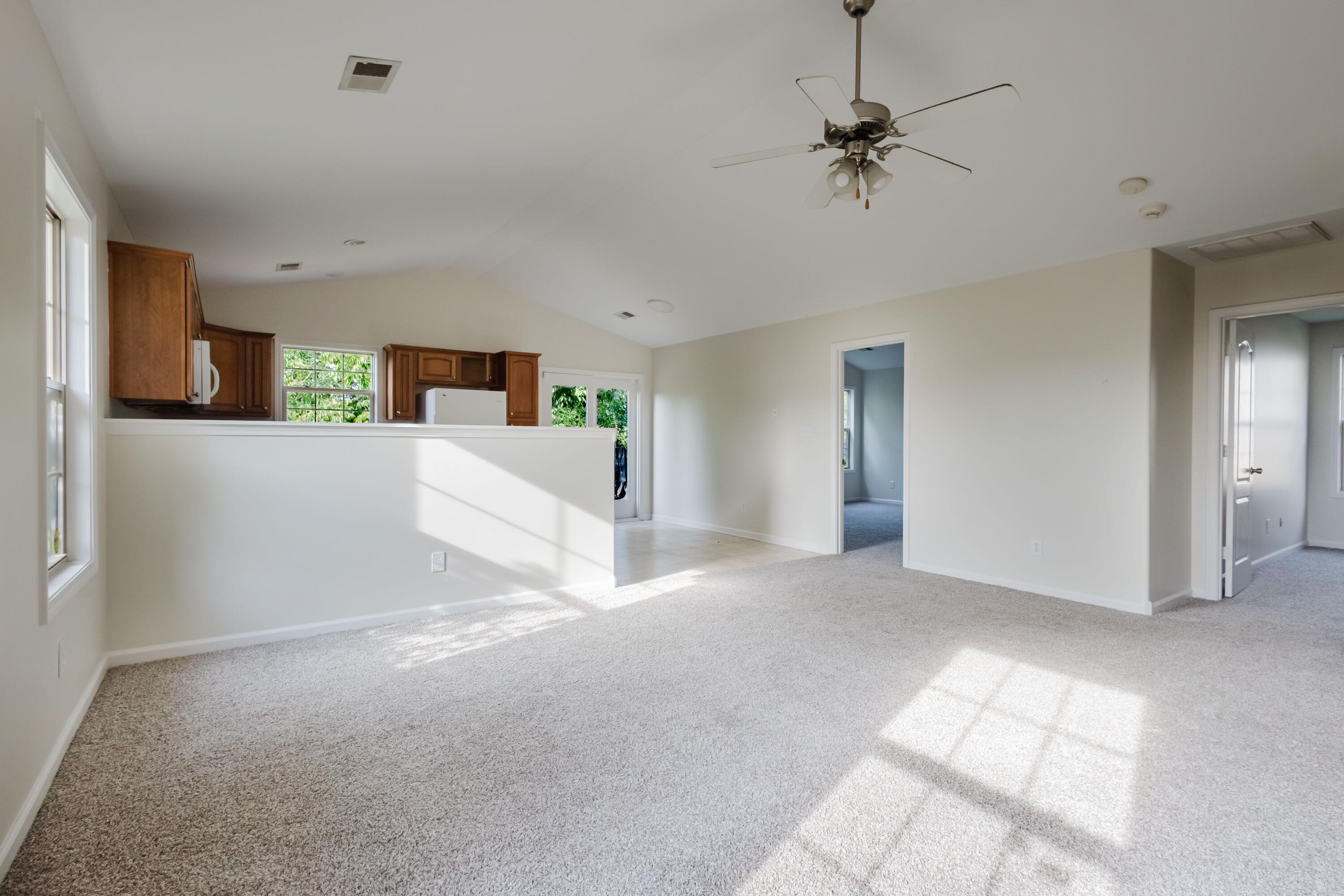4705 Miami Circle Property Photo 12