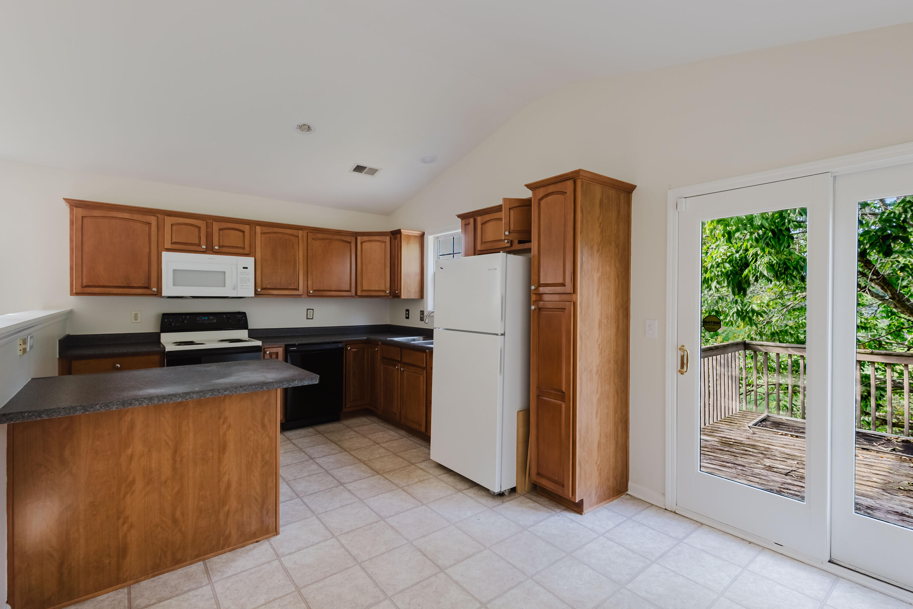 4705 Miami Circle Property Photo 15