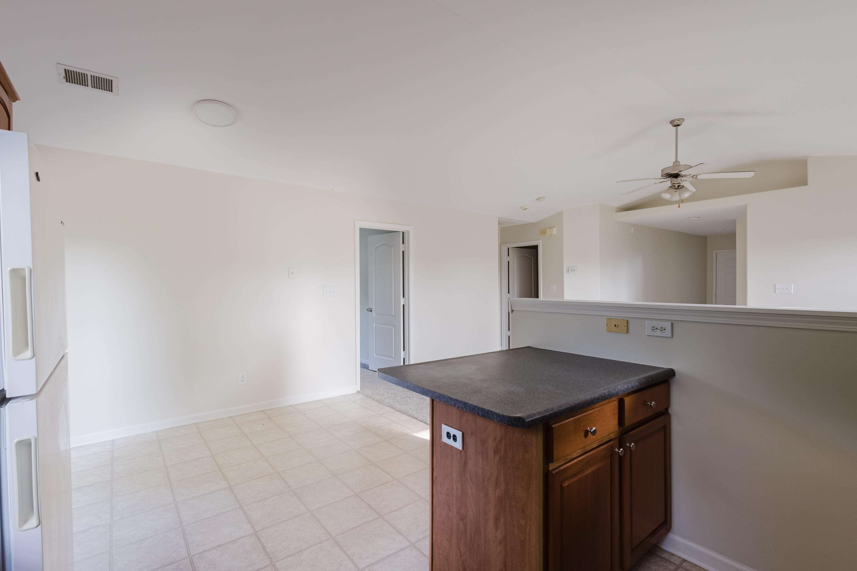 4705 Miami Circle Property Photo 17