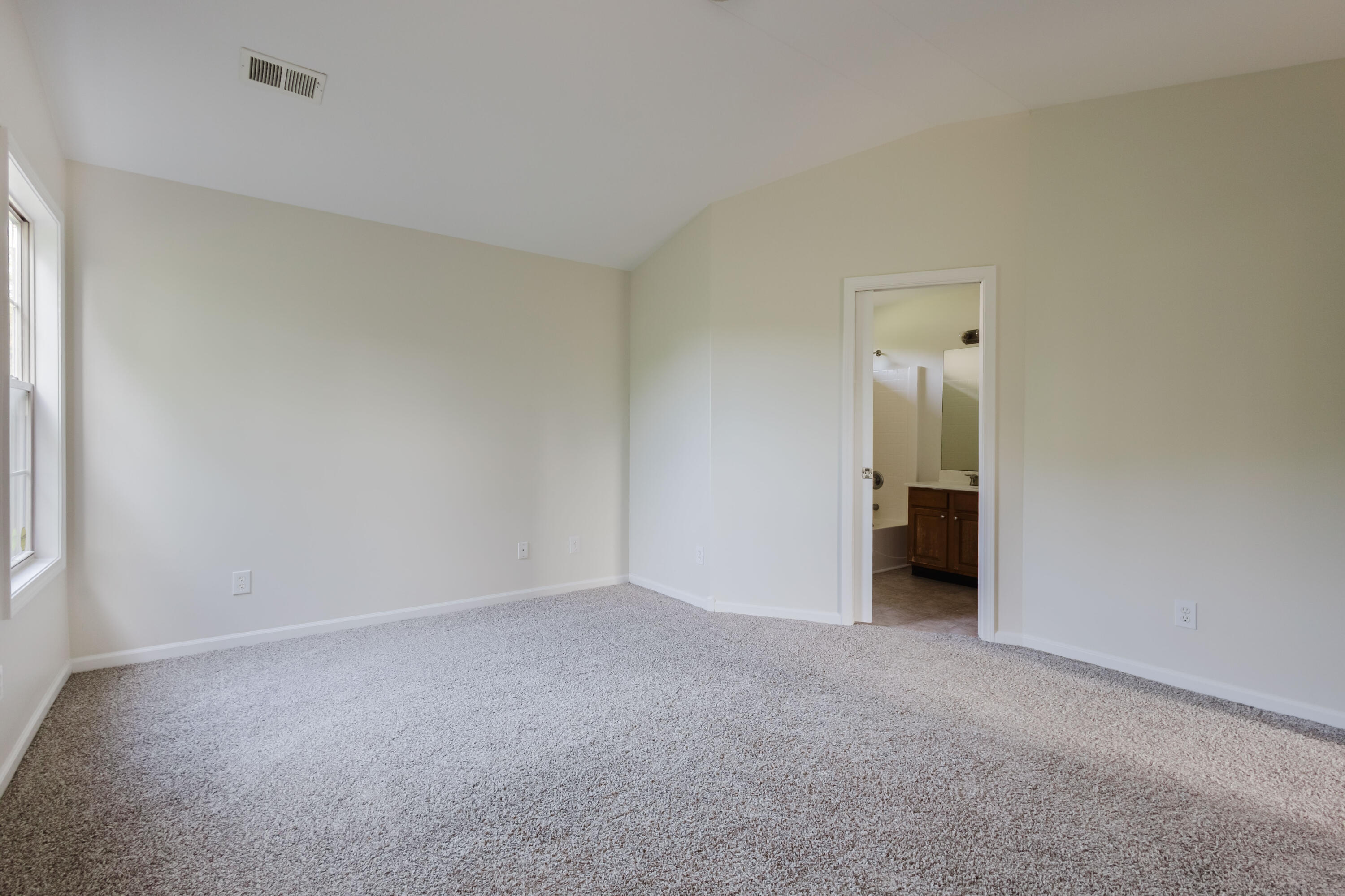 4705 Miami Circle Property Photo 20