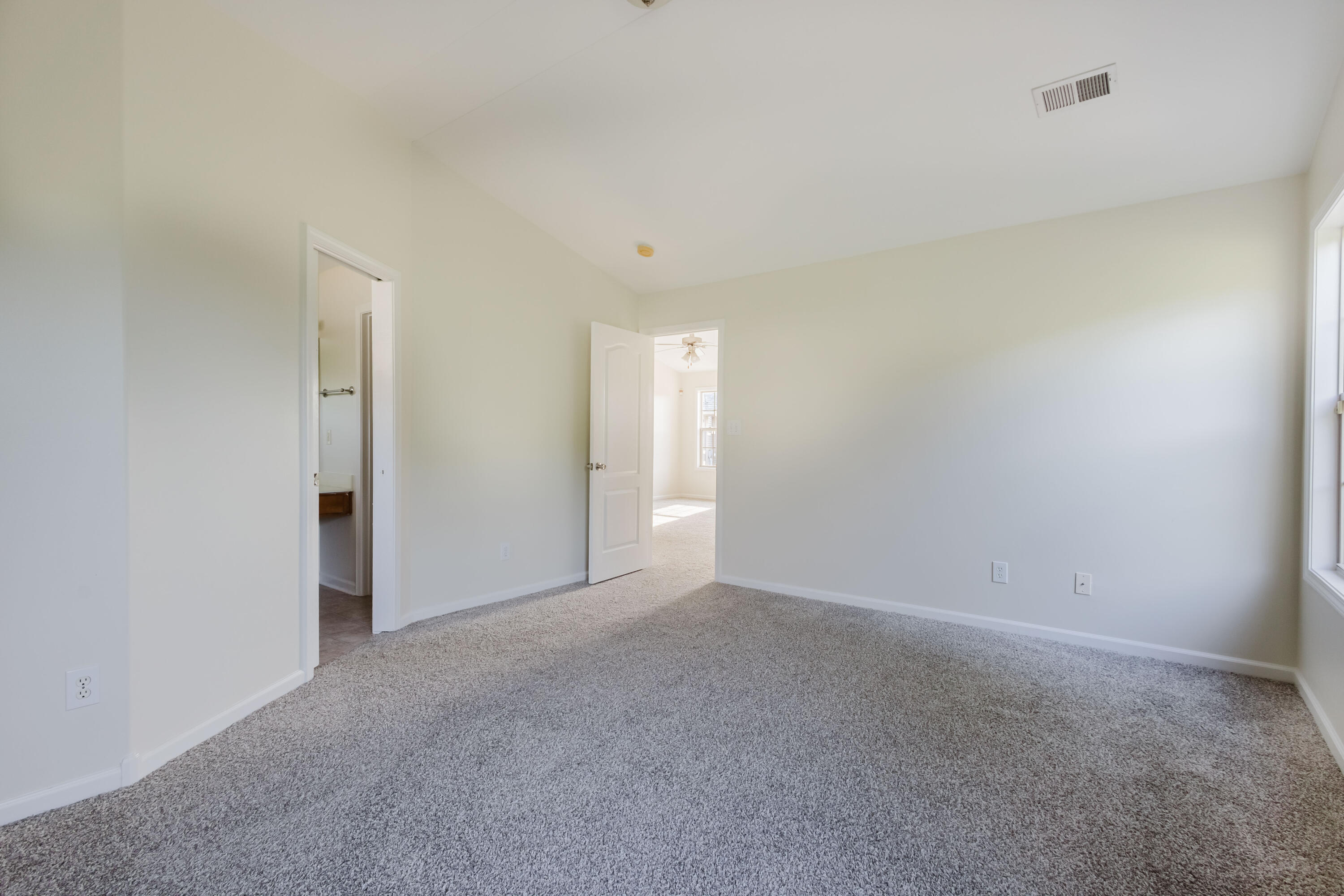 4705 Miami Circle Property Photo 21