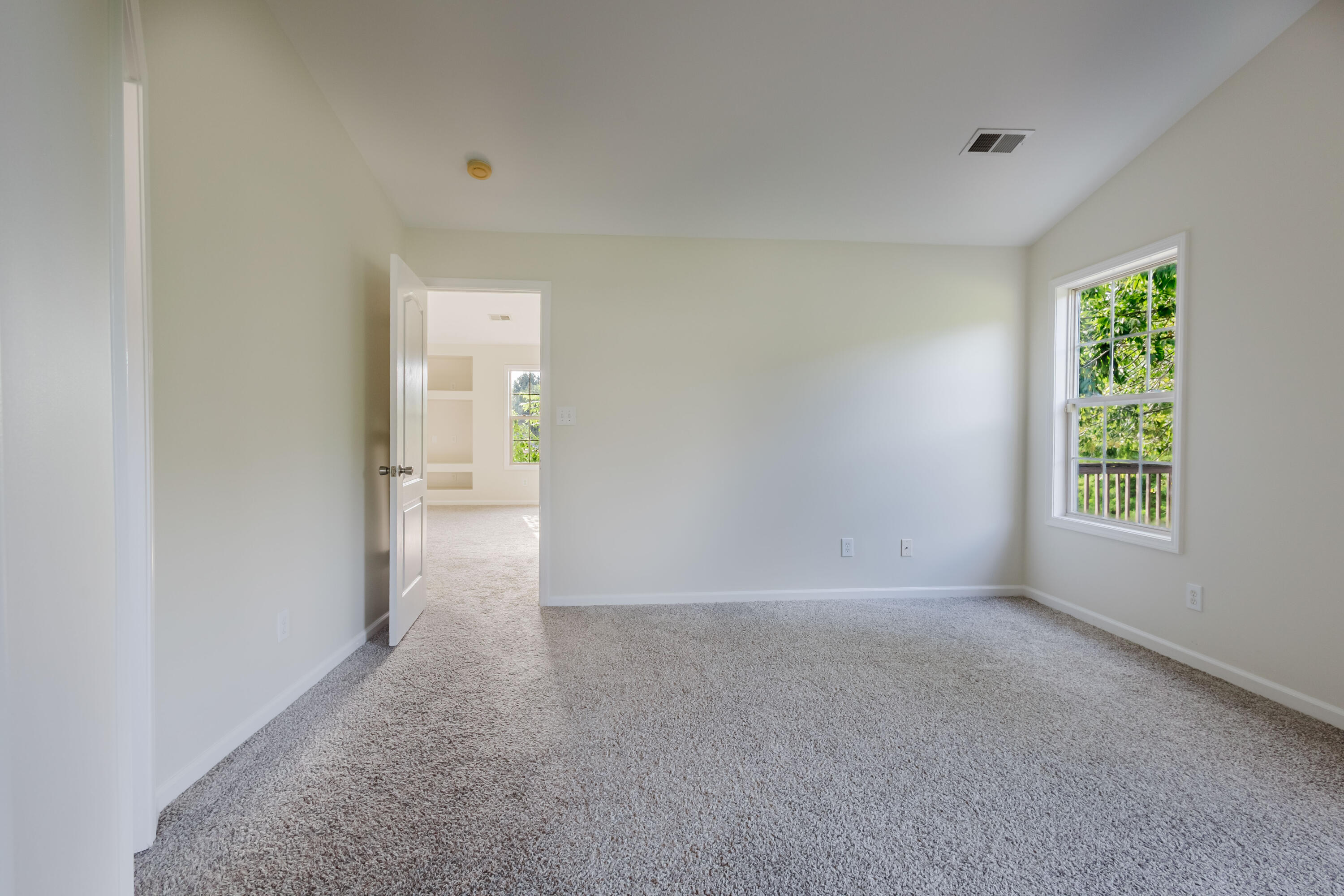4705 Miami Circle Property Photo 22